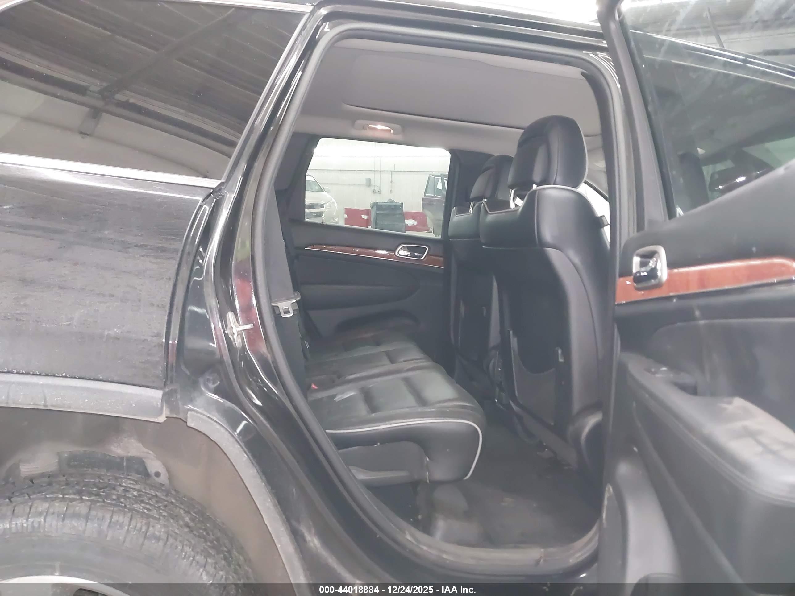 JEEP GRAND image 8