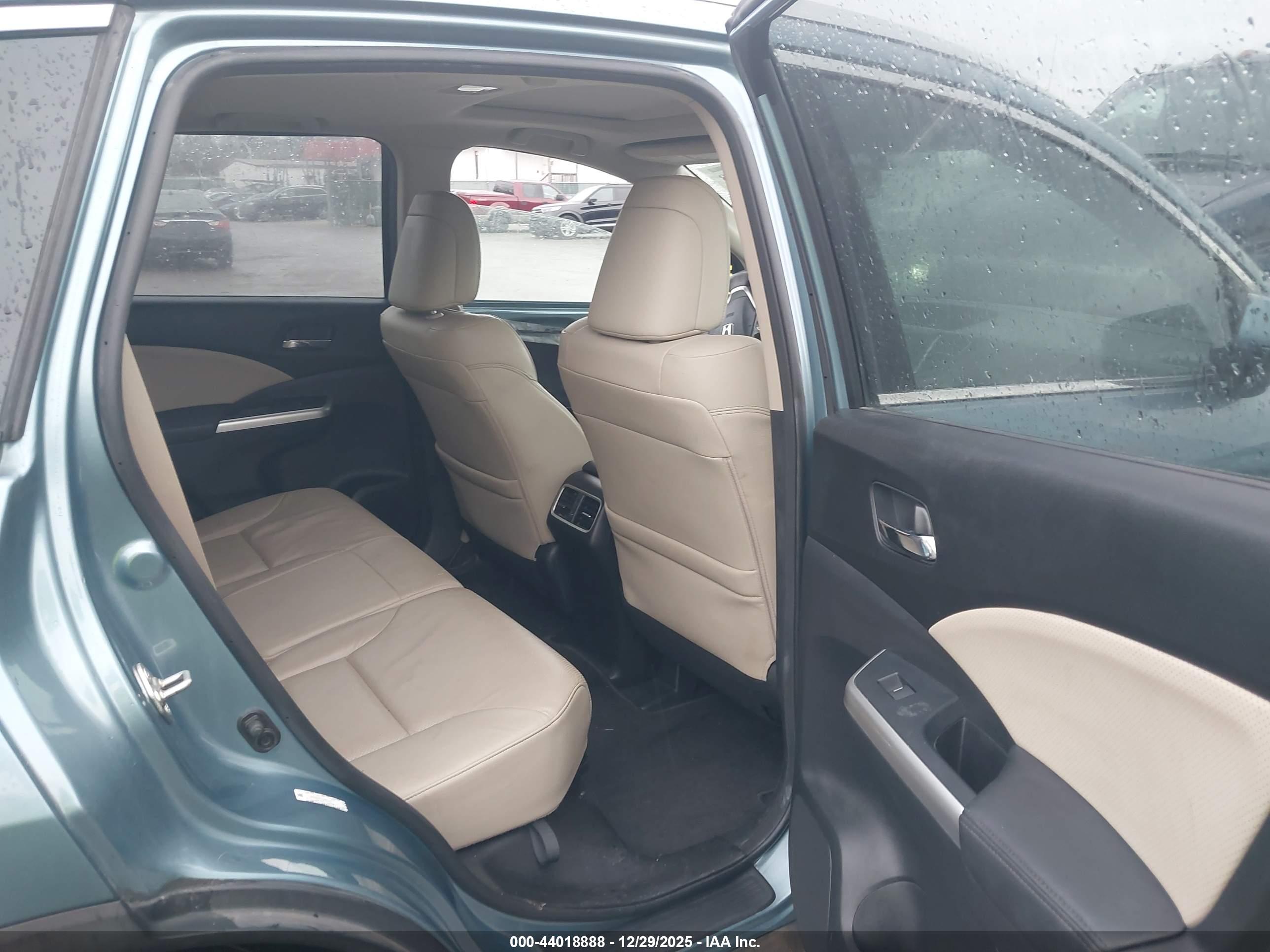 HONDA CR-V image 8