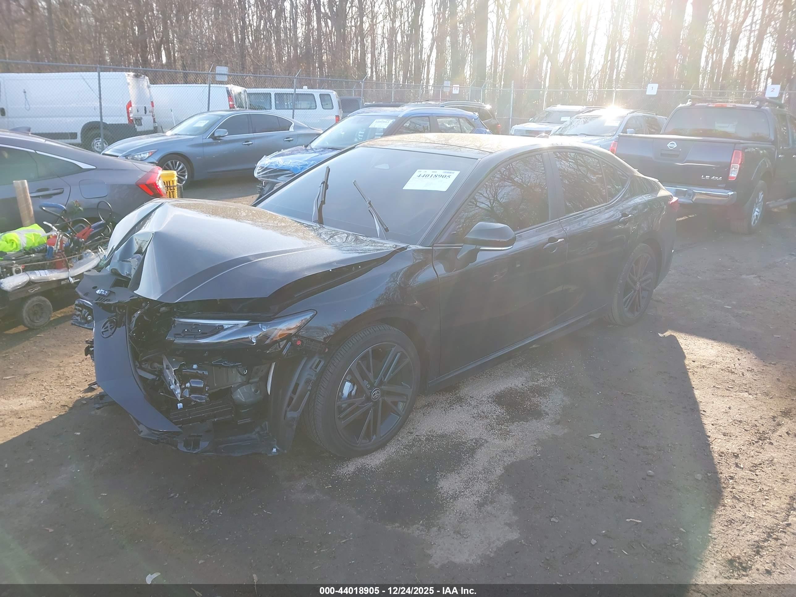 TOYOTA CAMRY image 2