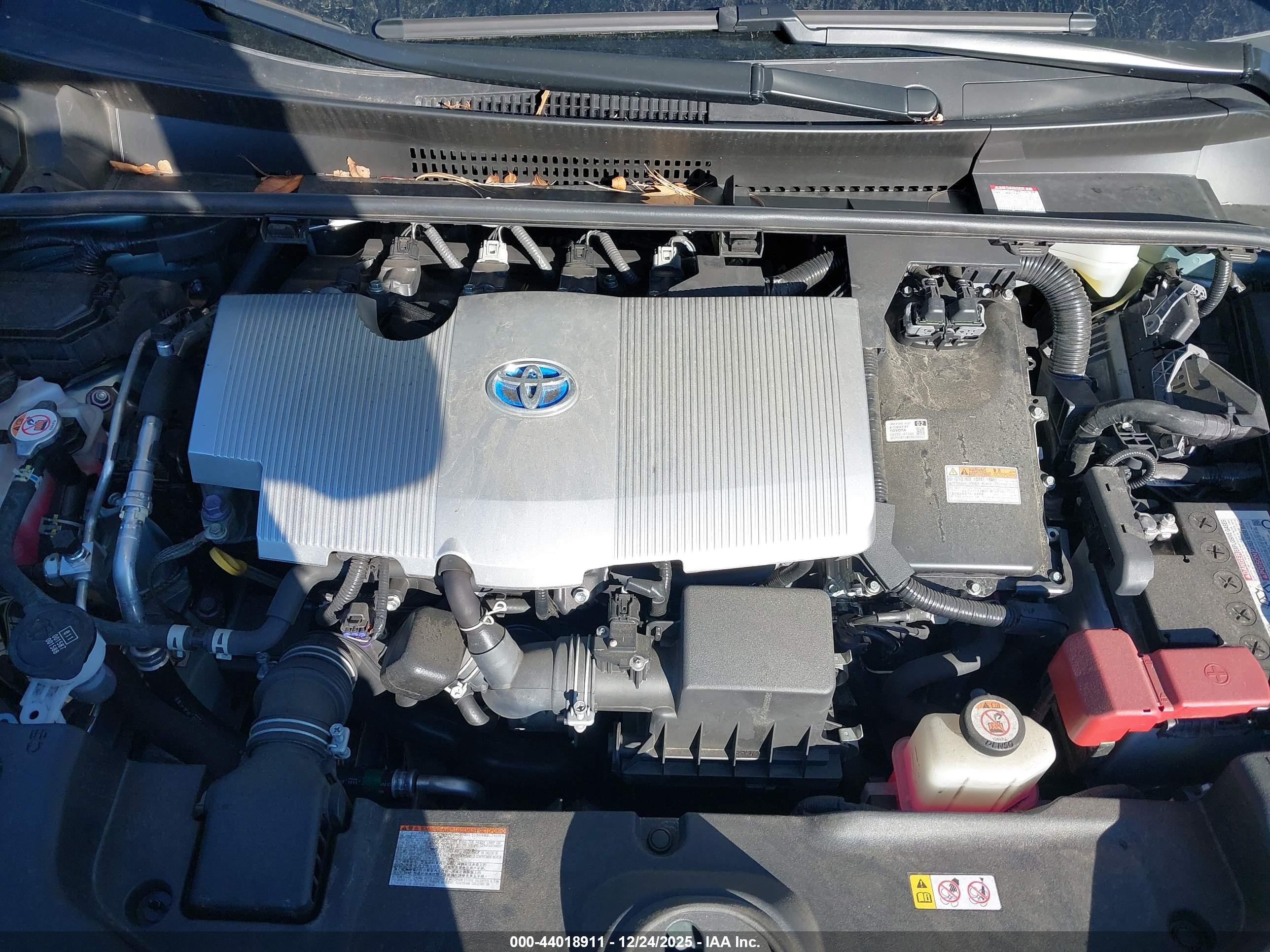 TOYOTA PRIUS image 10