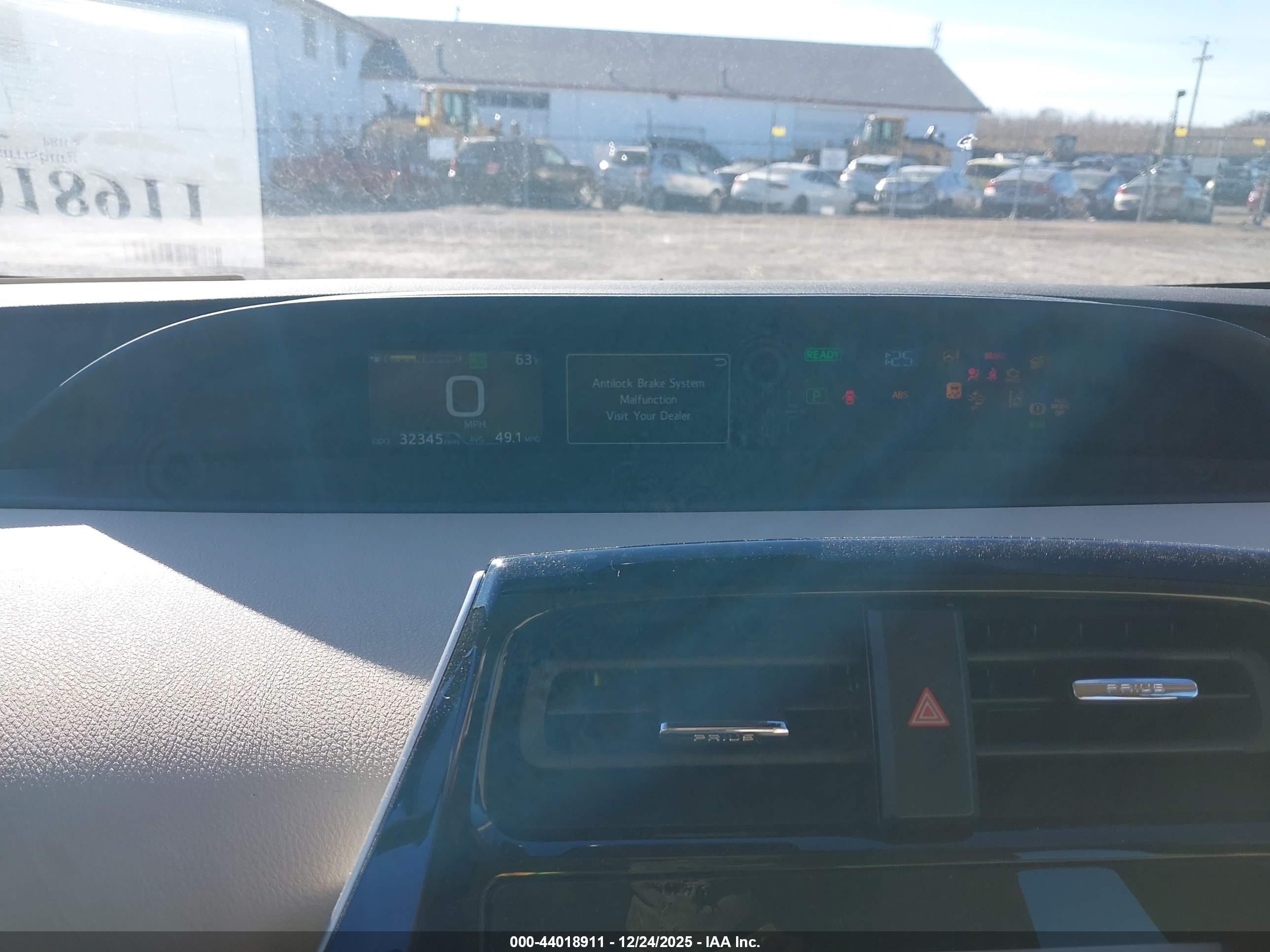 TOYOTA PRIUS image 7