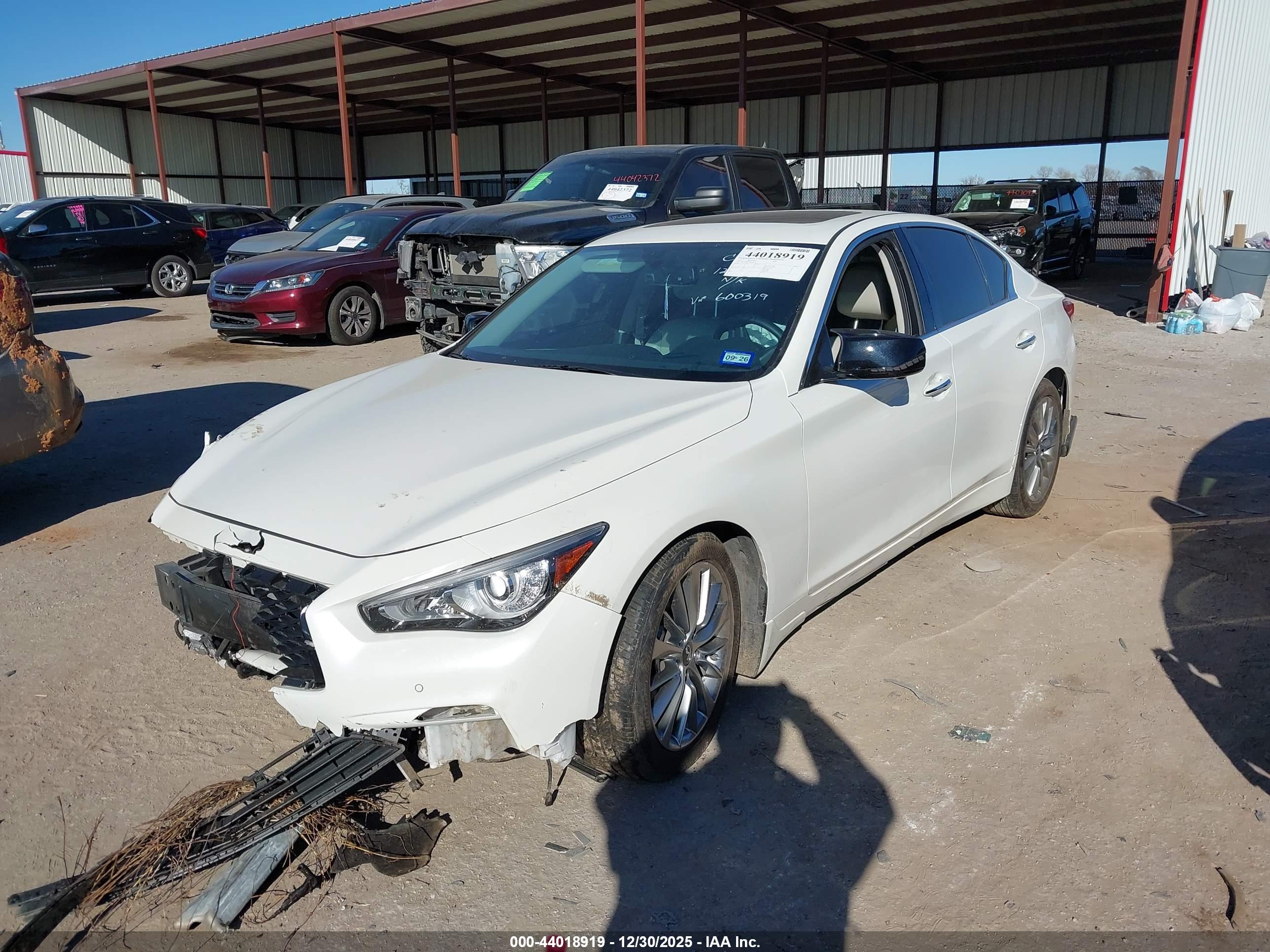 INFINITI Q50 image 2
