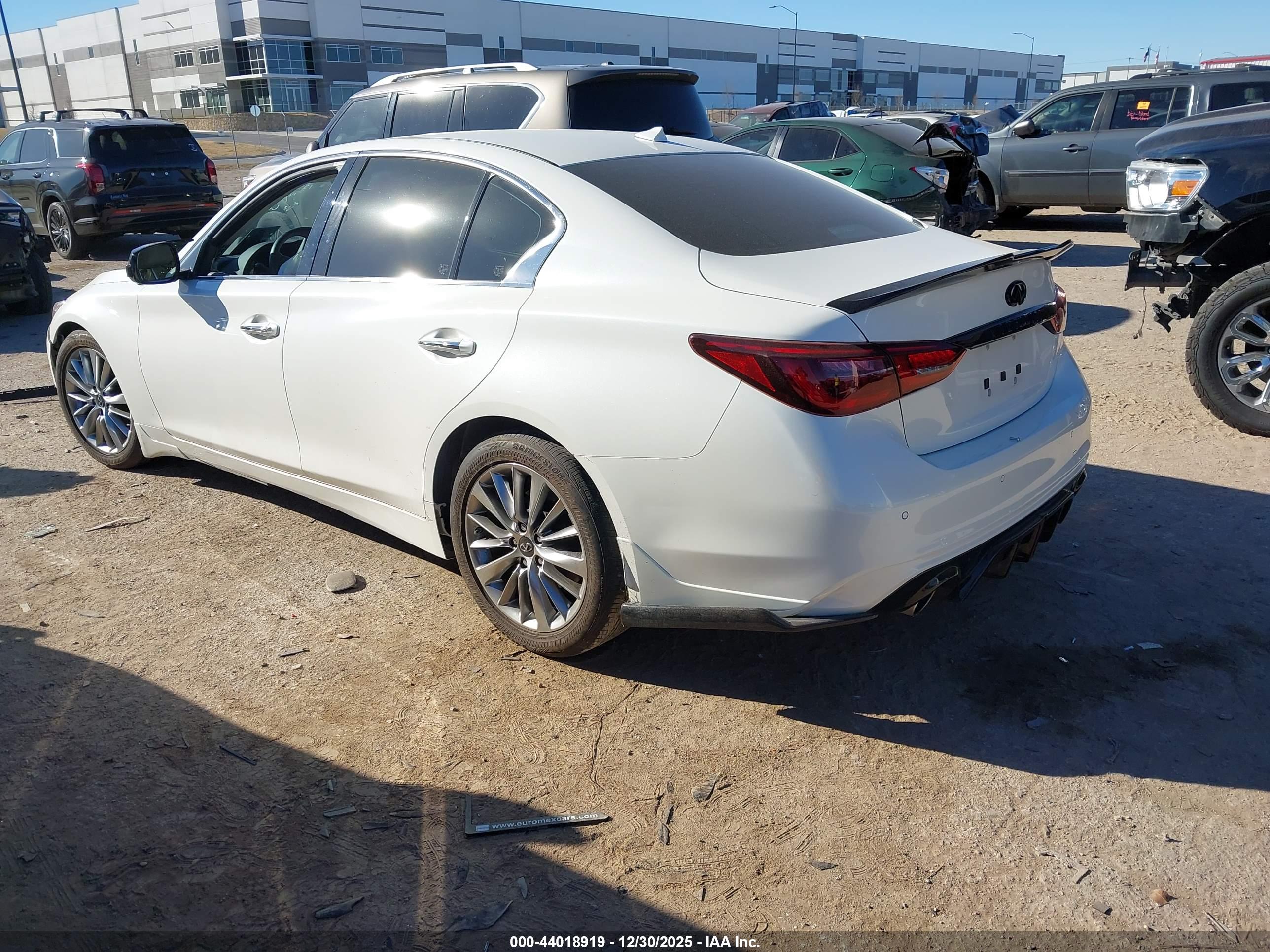 INFINITI Q50 image 3