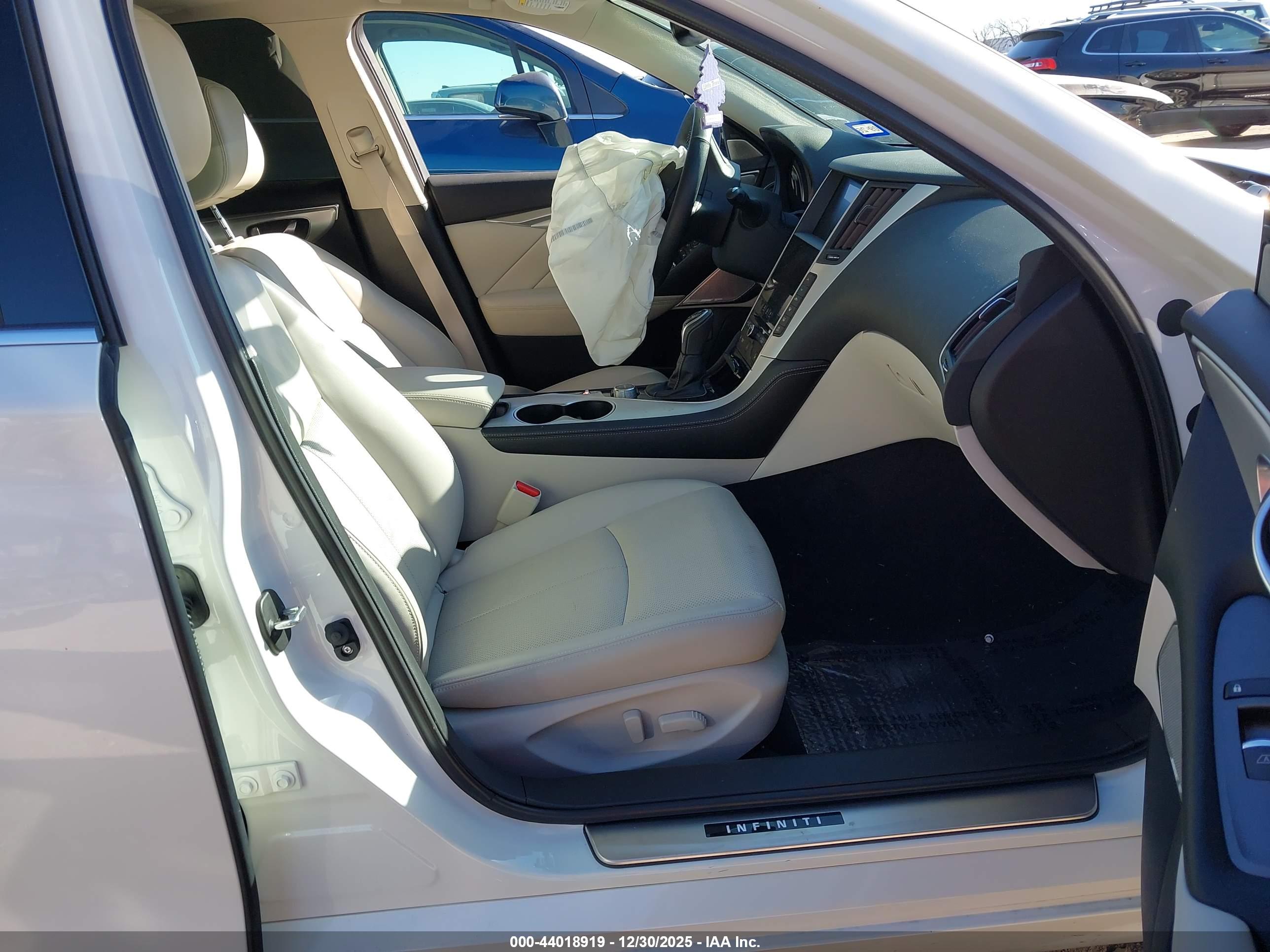 INFINITI Q50 image 5