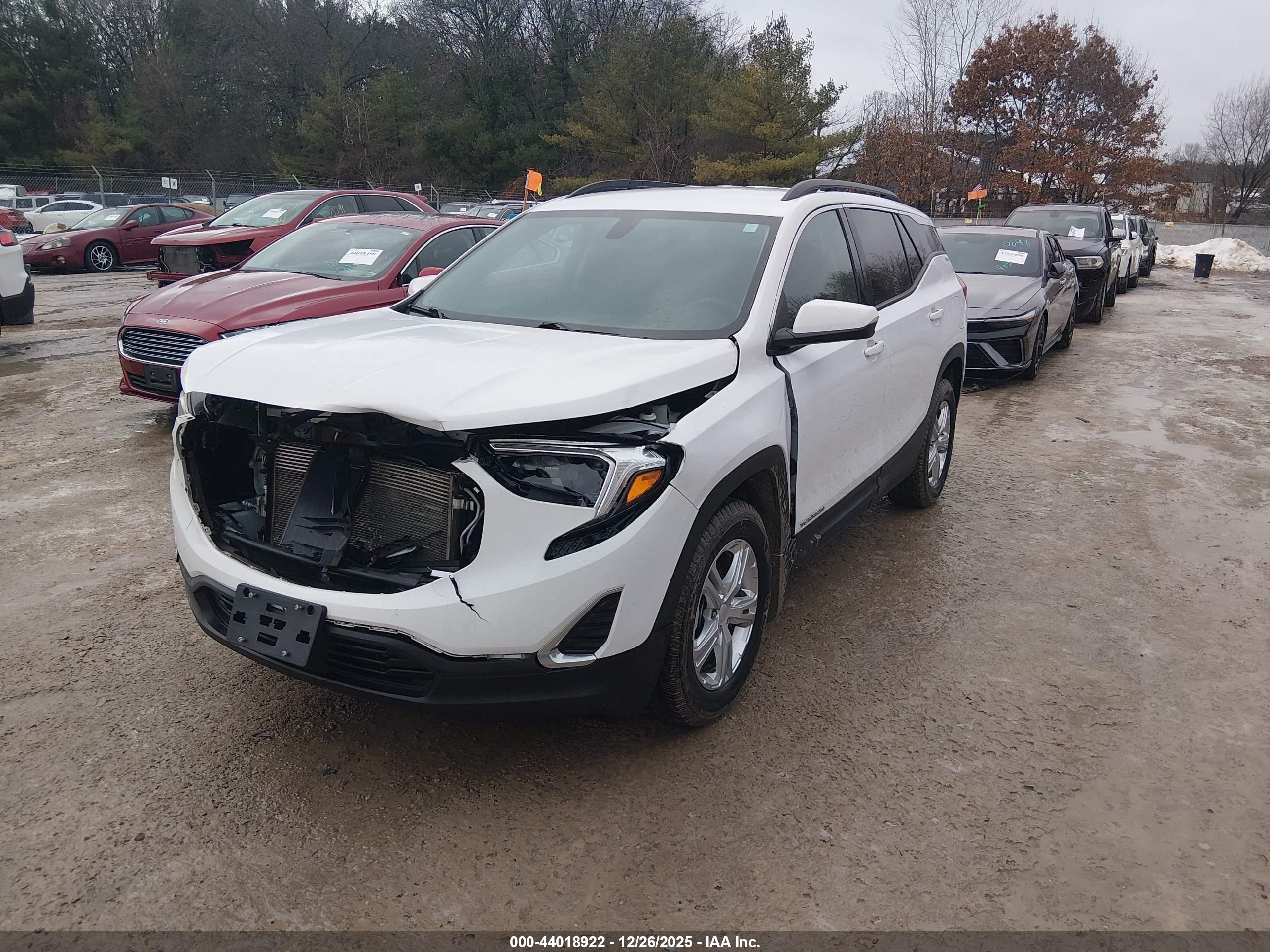 GMC TERRAIN image 2