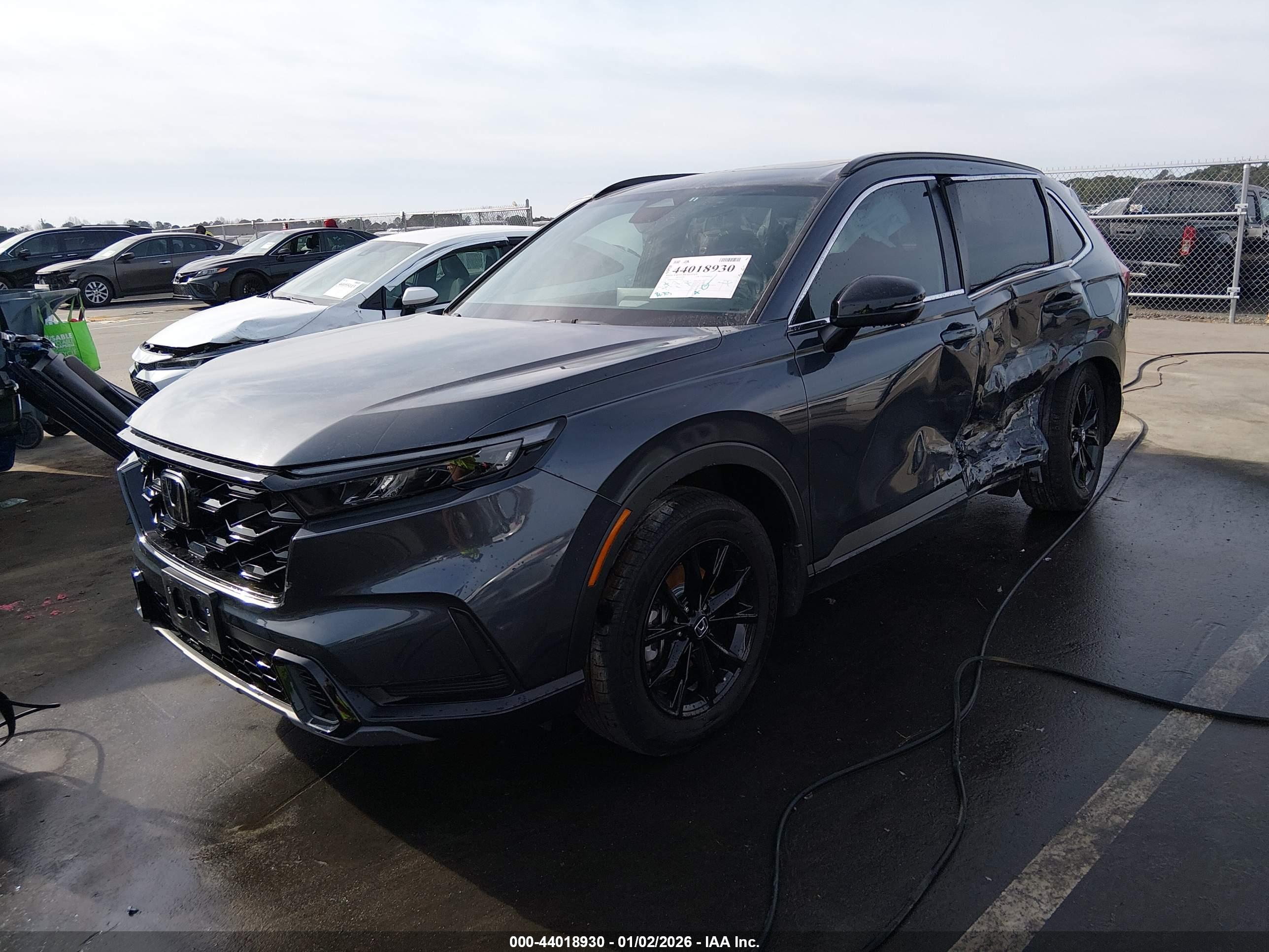 HONDA CR-V image 2