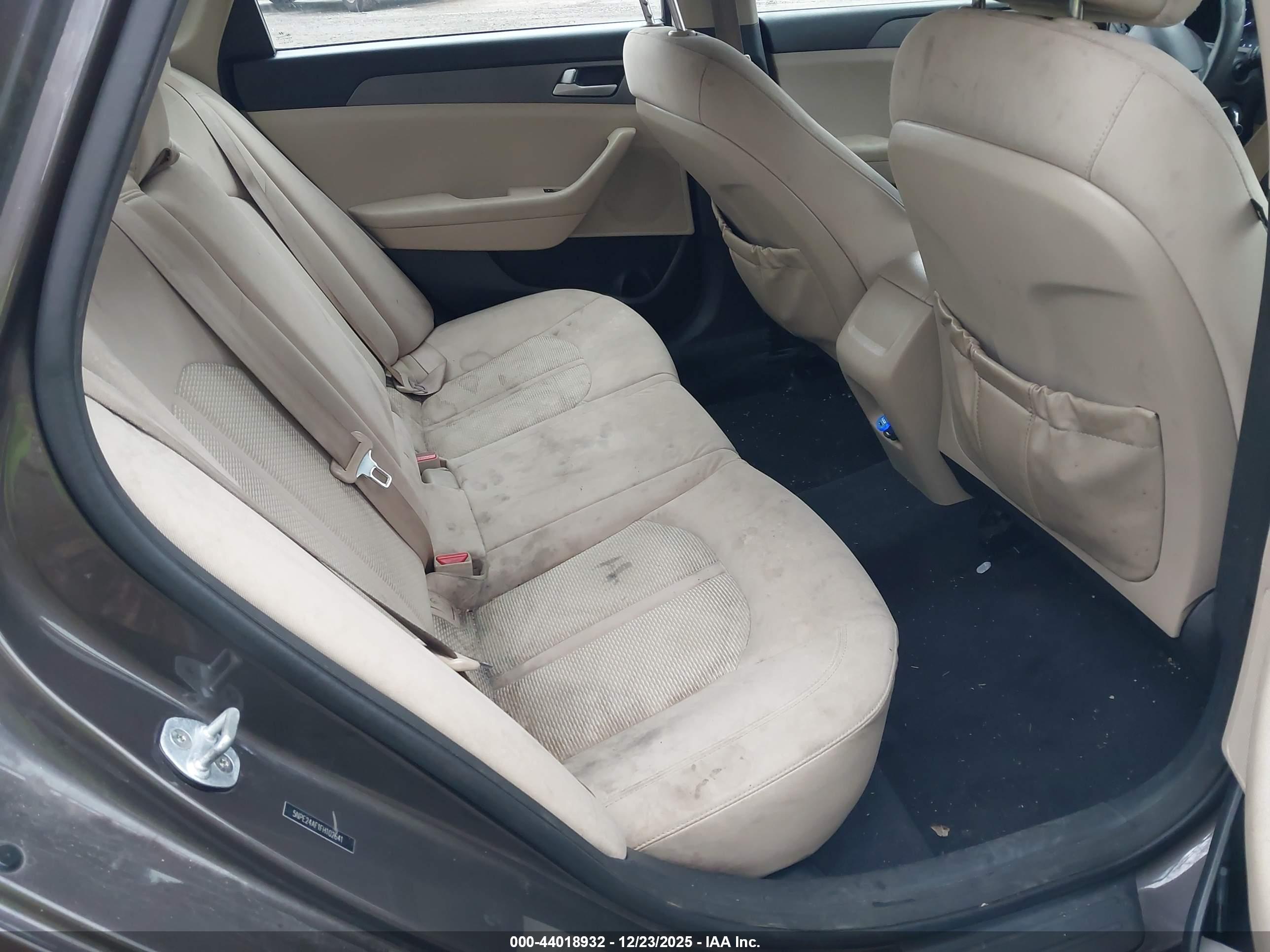HYUNDAI SONATA image 8
