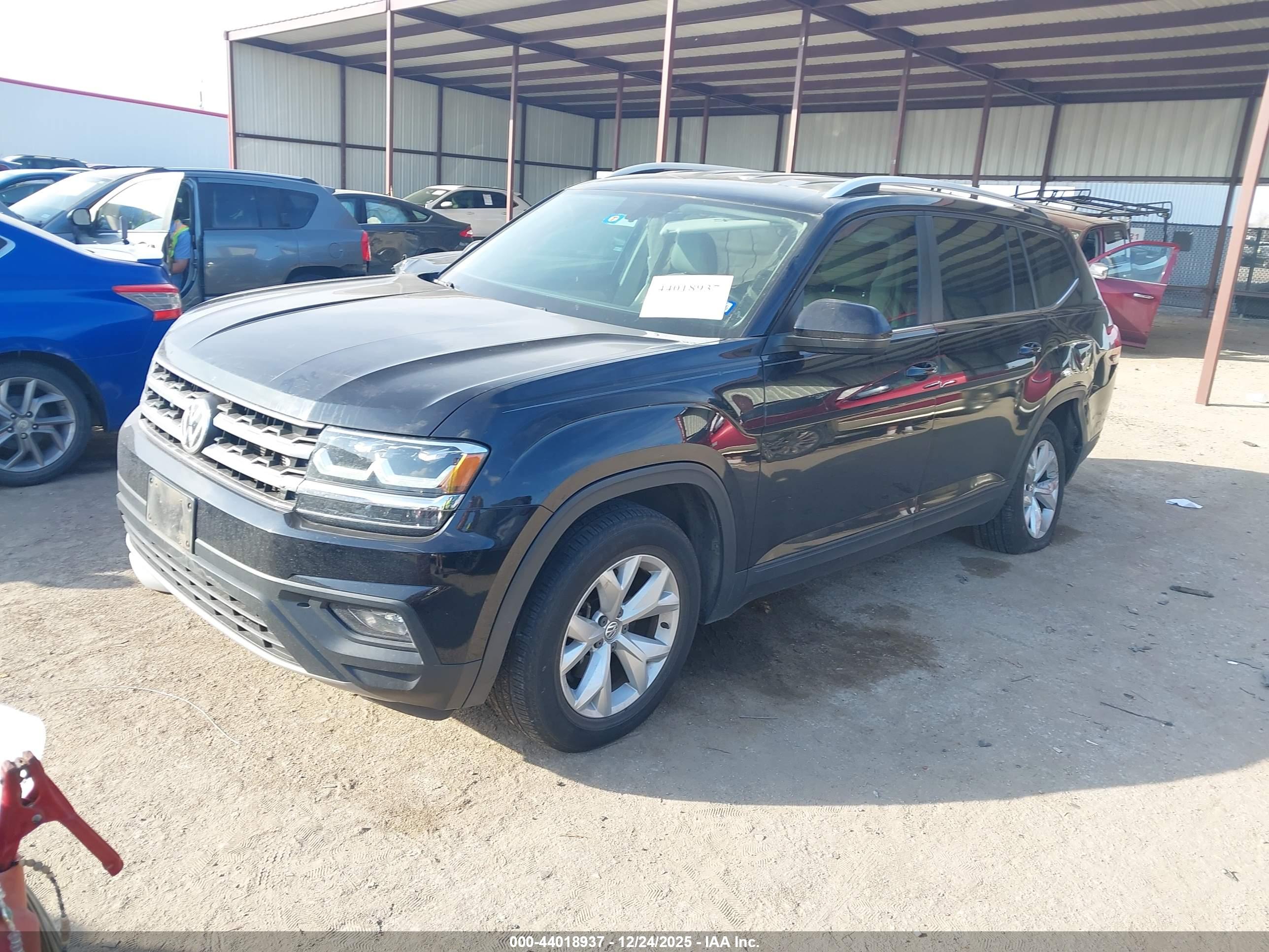 VOLKSWAGEN ATLAS image 2