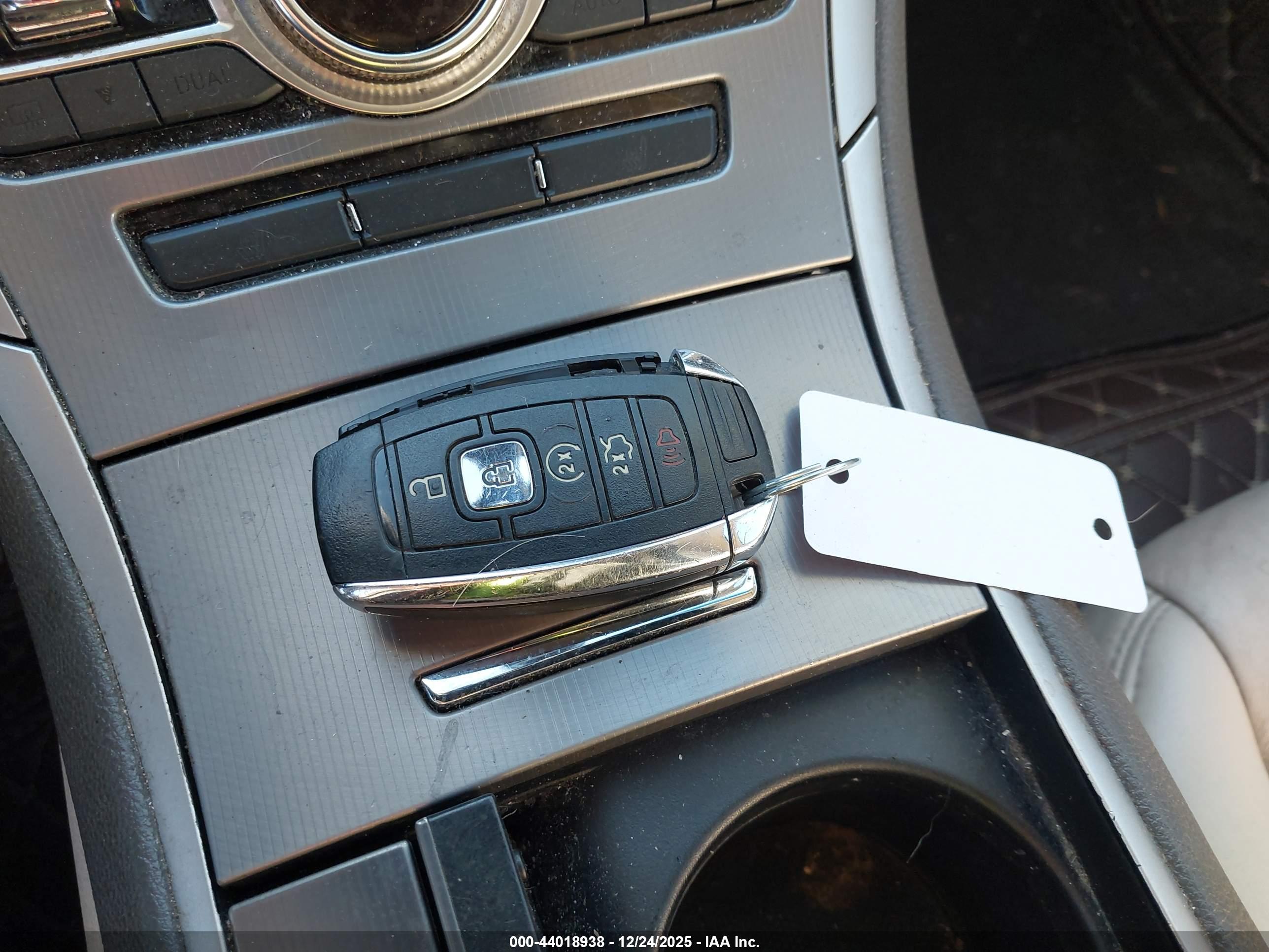 LINCOLN MKZ image 11