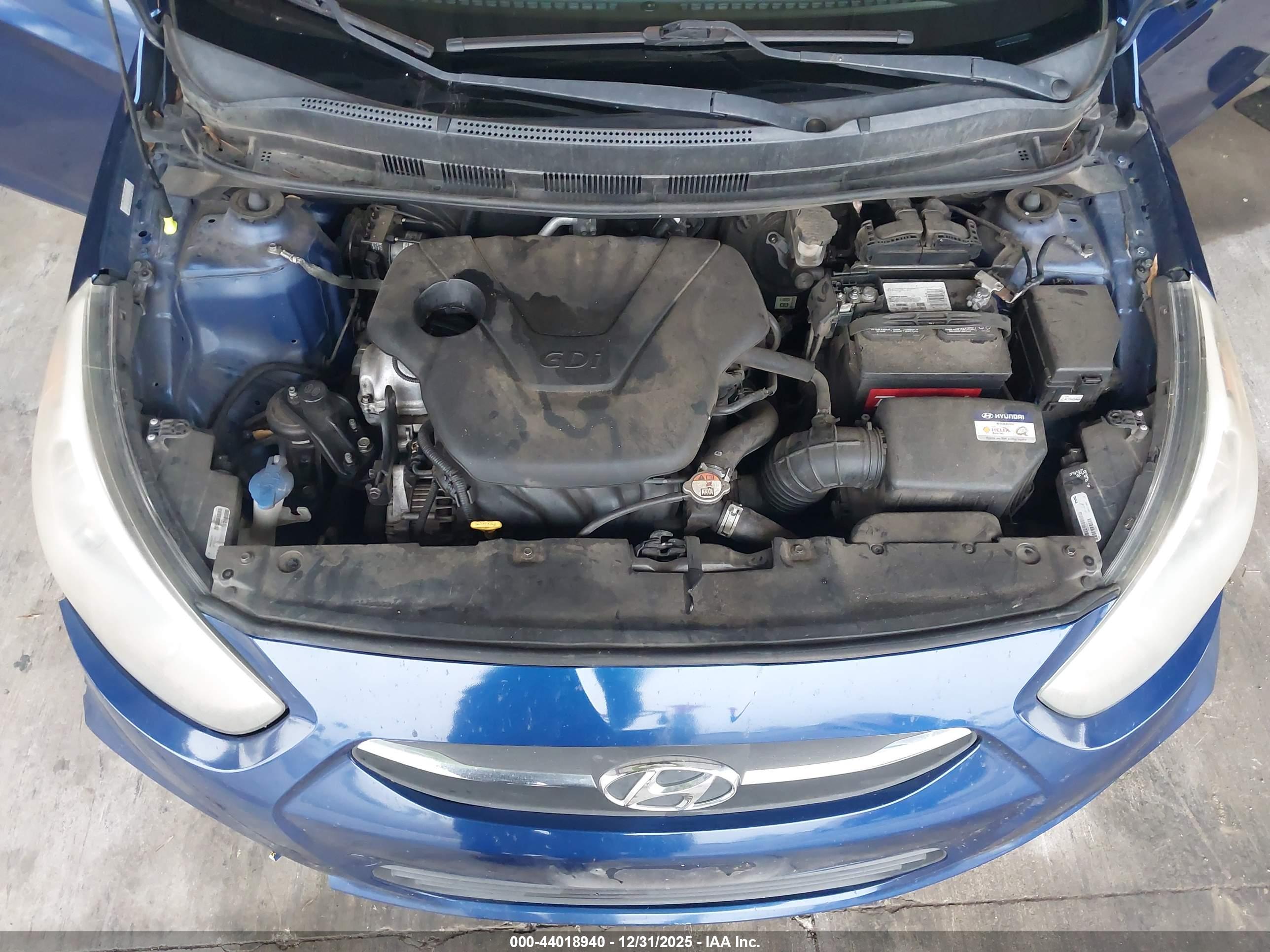 HYUNDAI ACCENT image 10
