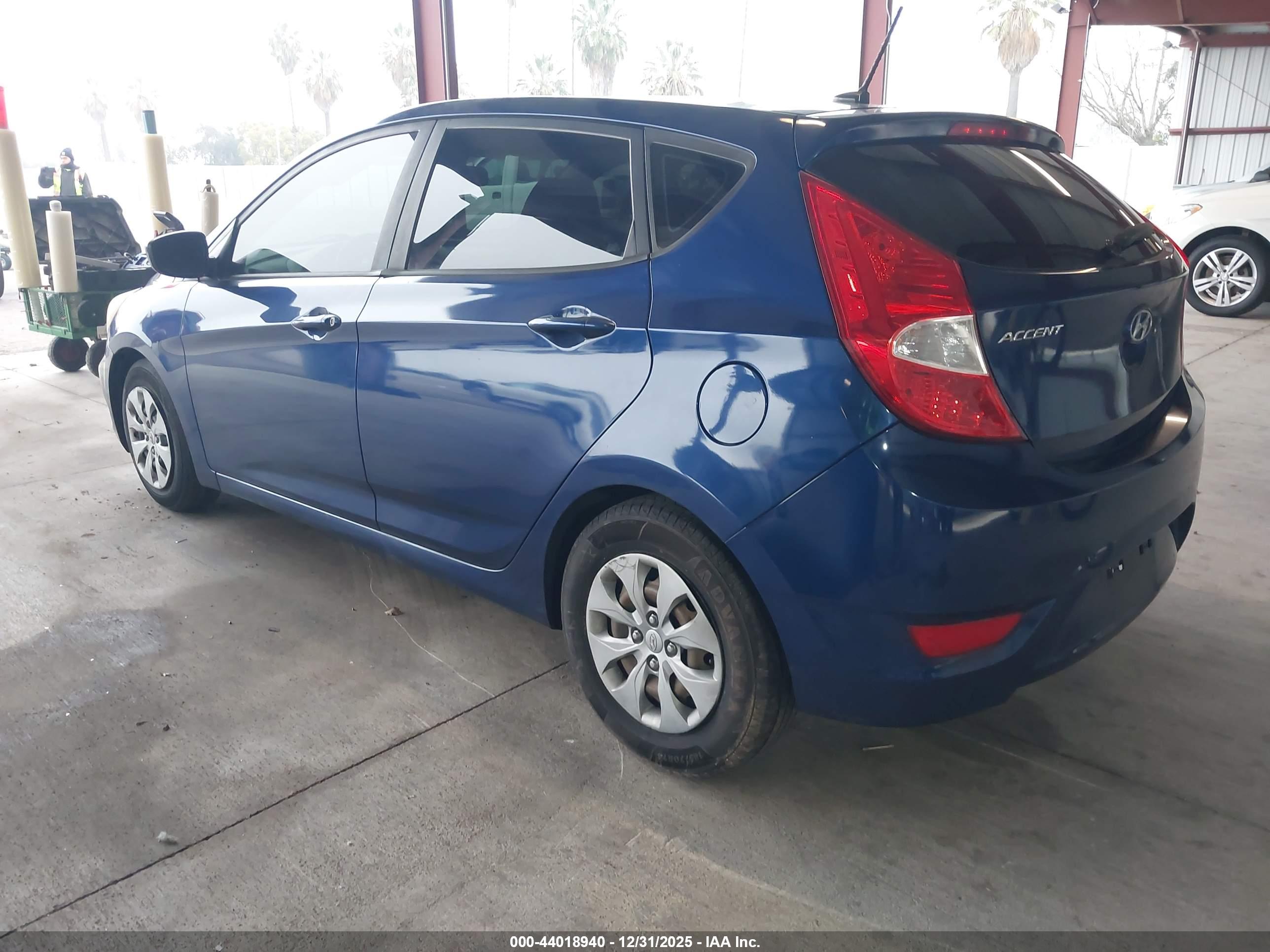 HYUNDAI ACCENT image 3