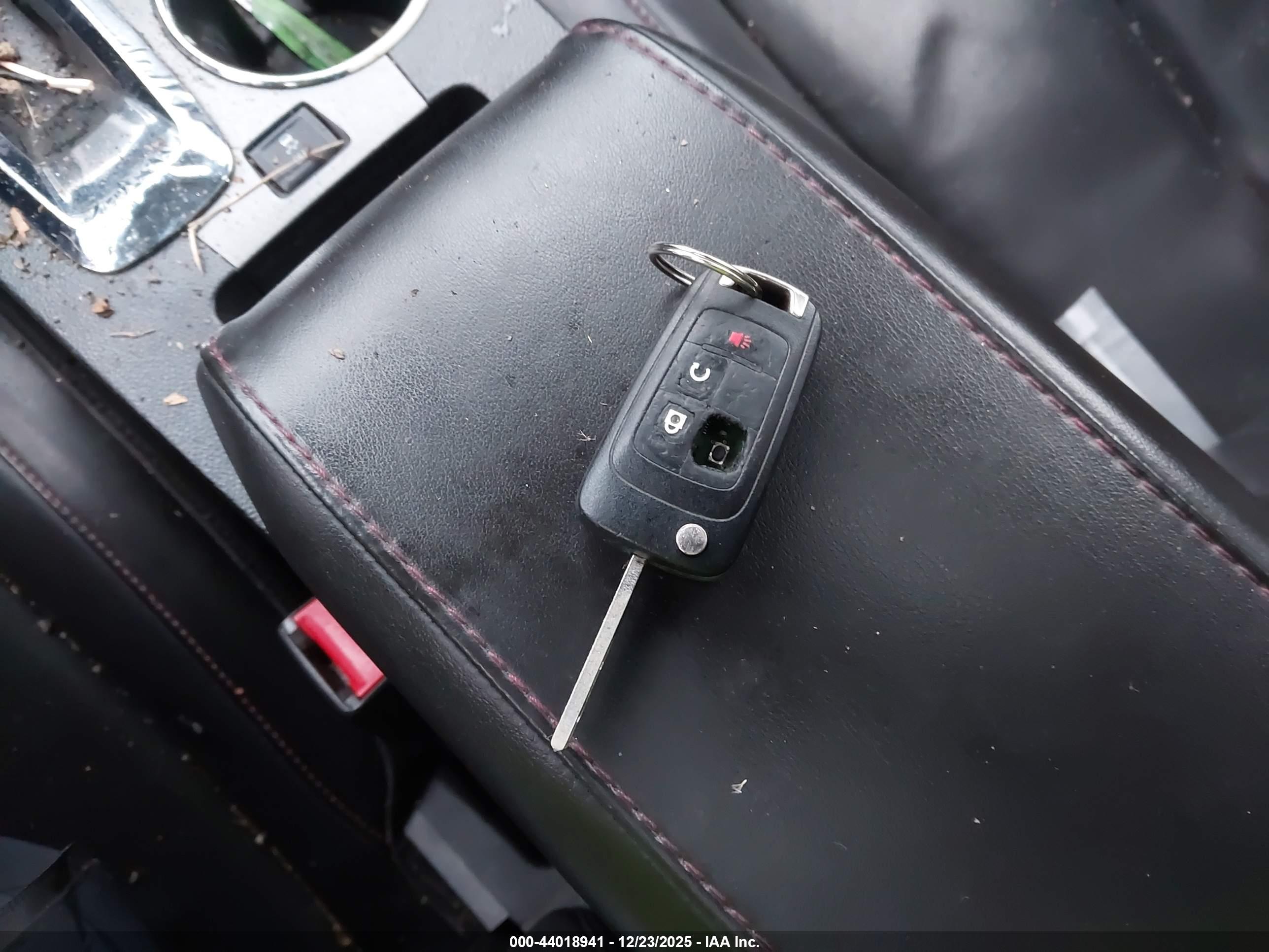 CHEVROLET EQUINOX image 11