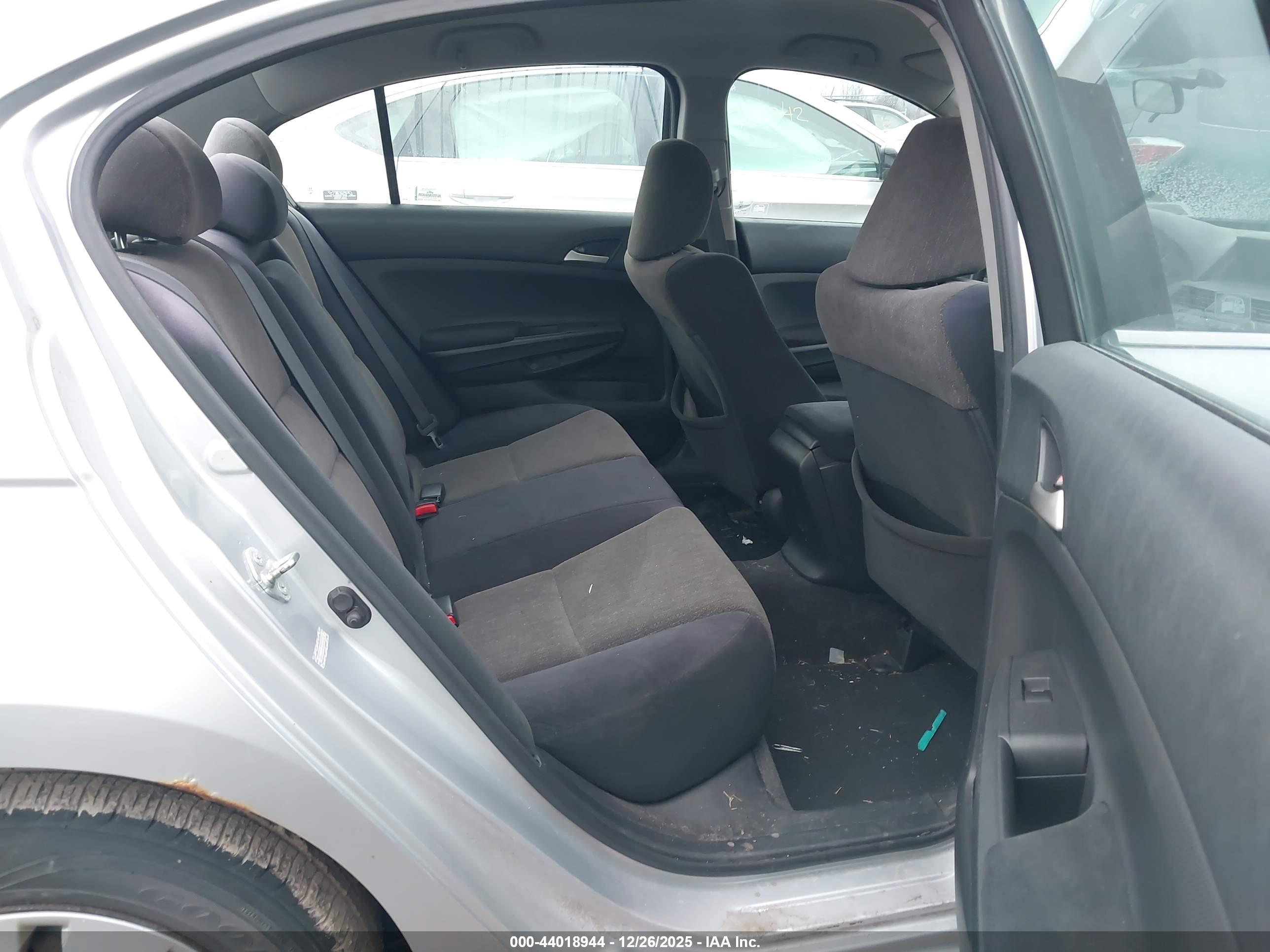 HONDA ACCORD image 8