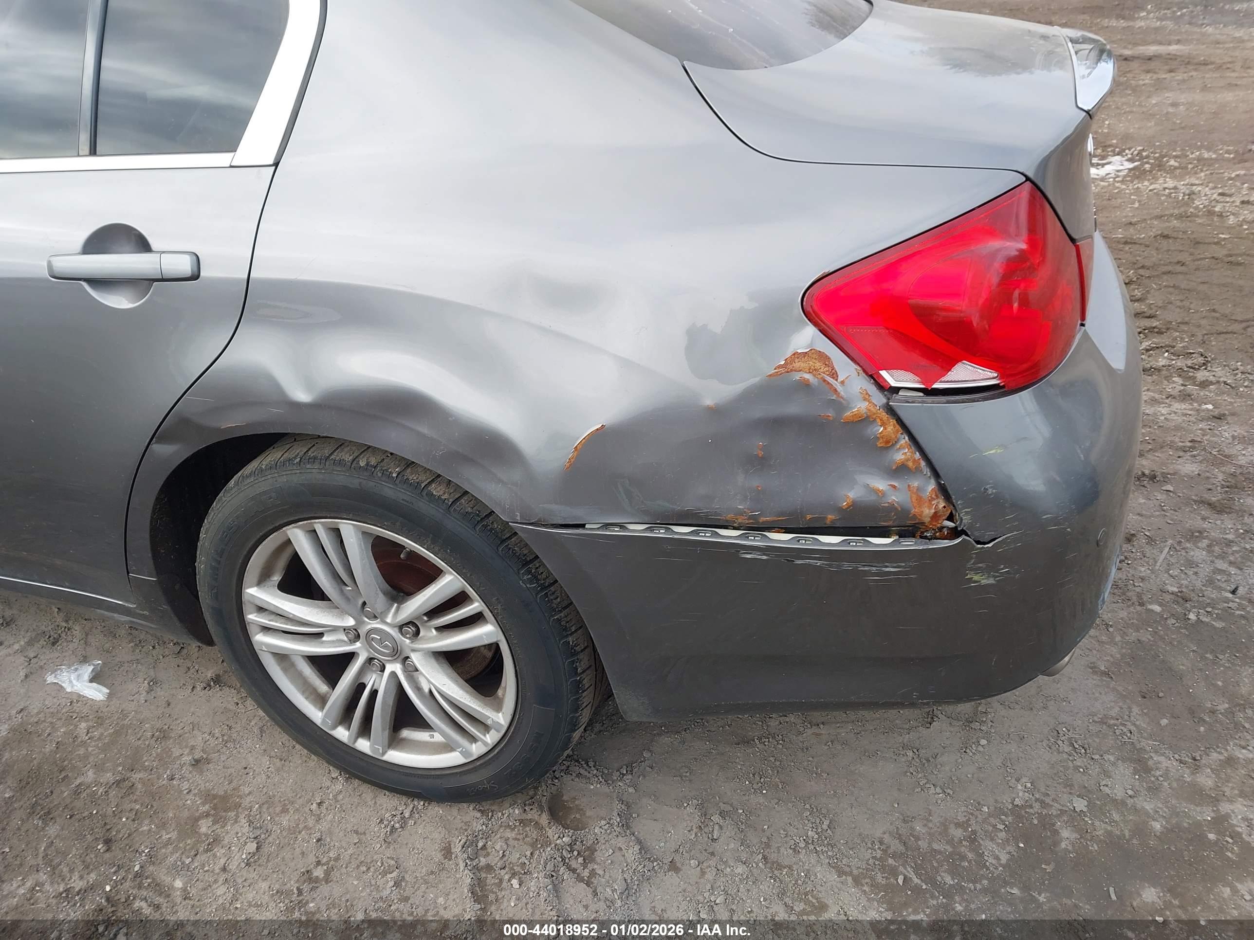INFINITI G37X image 6