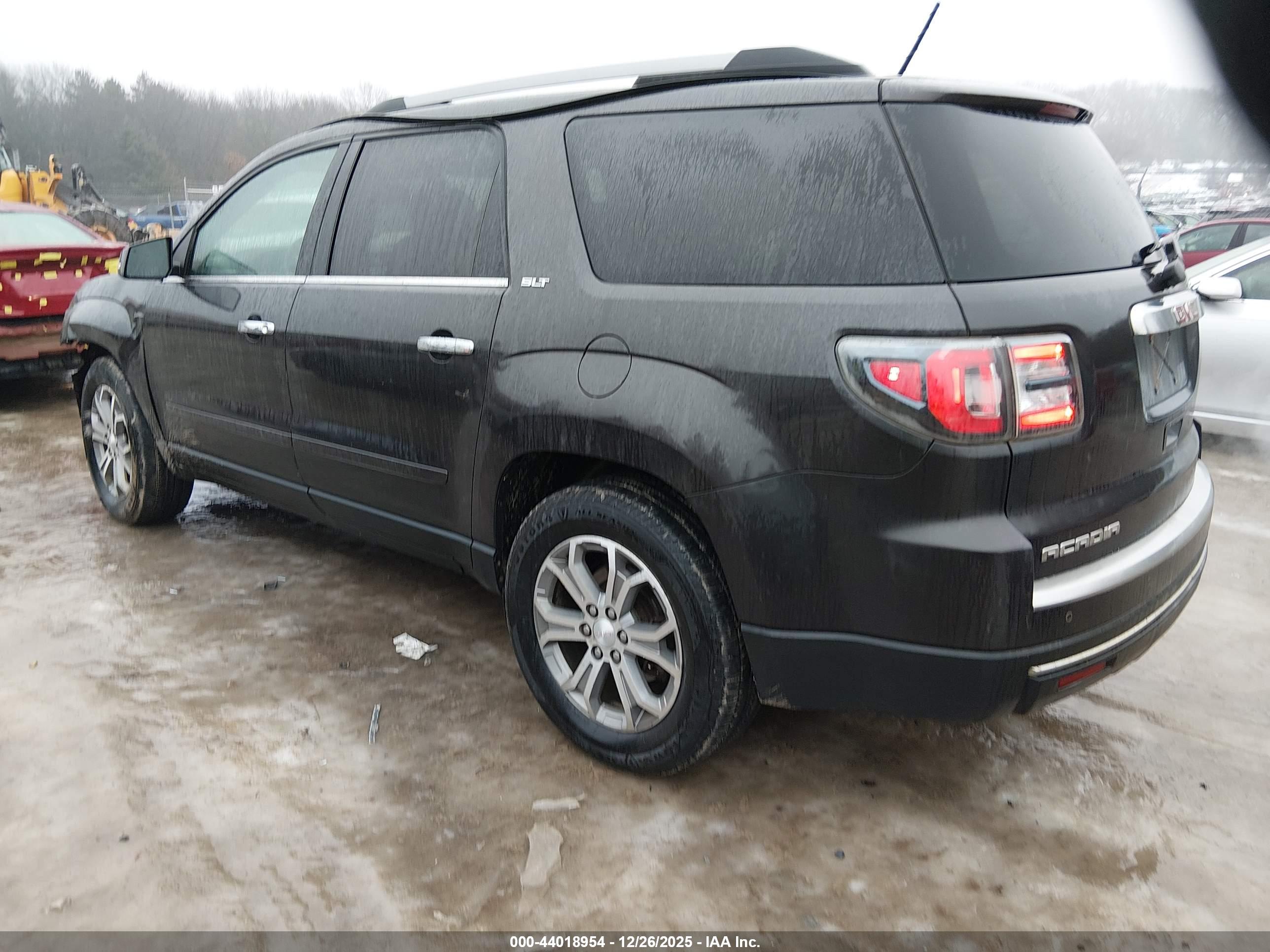 GMC ACADIA image 3