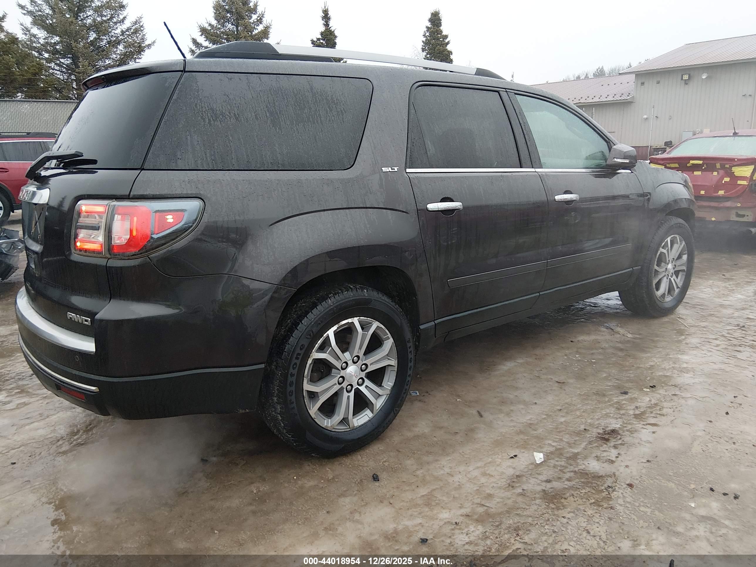 GMC ACADIA image 4