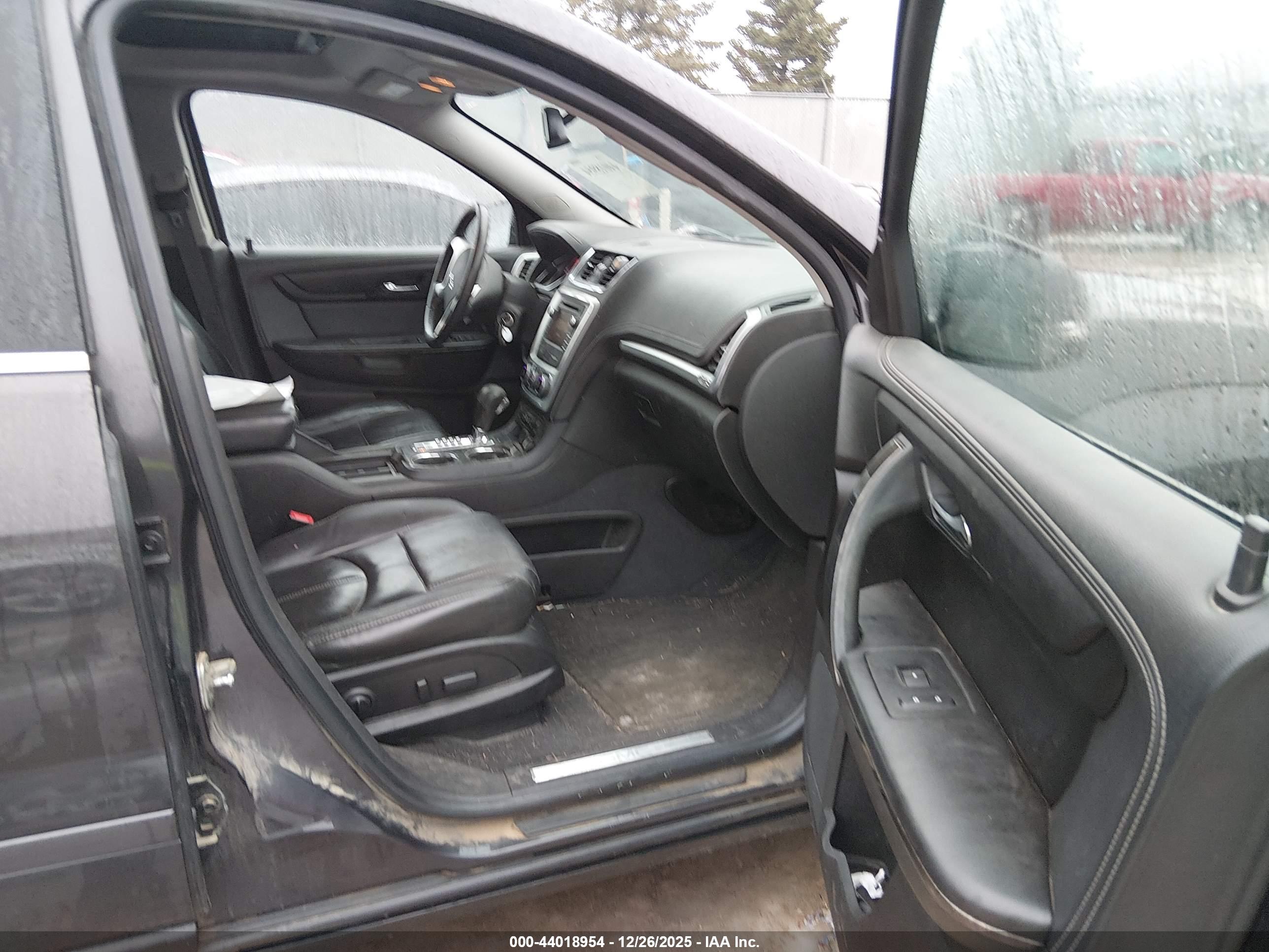 GMC ACADIA image 5