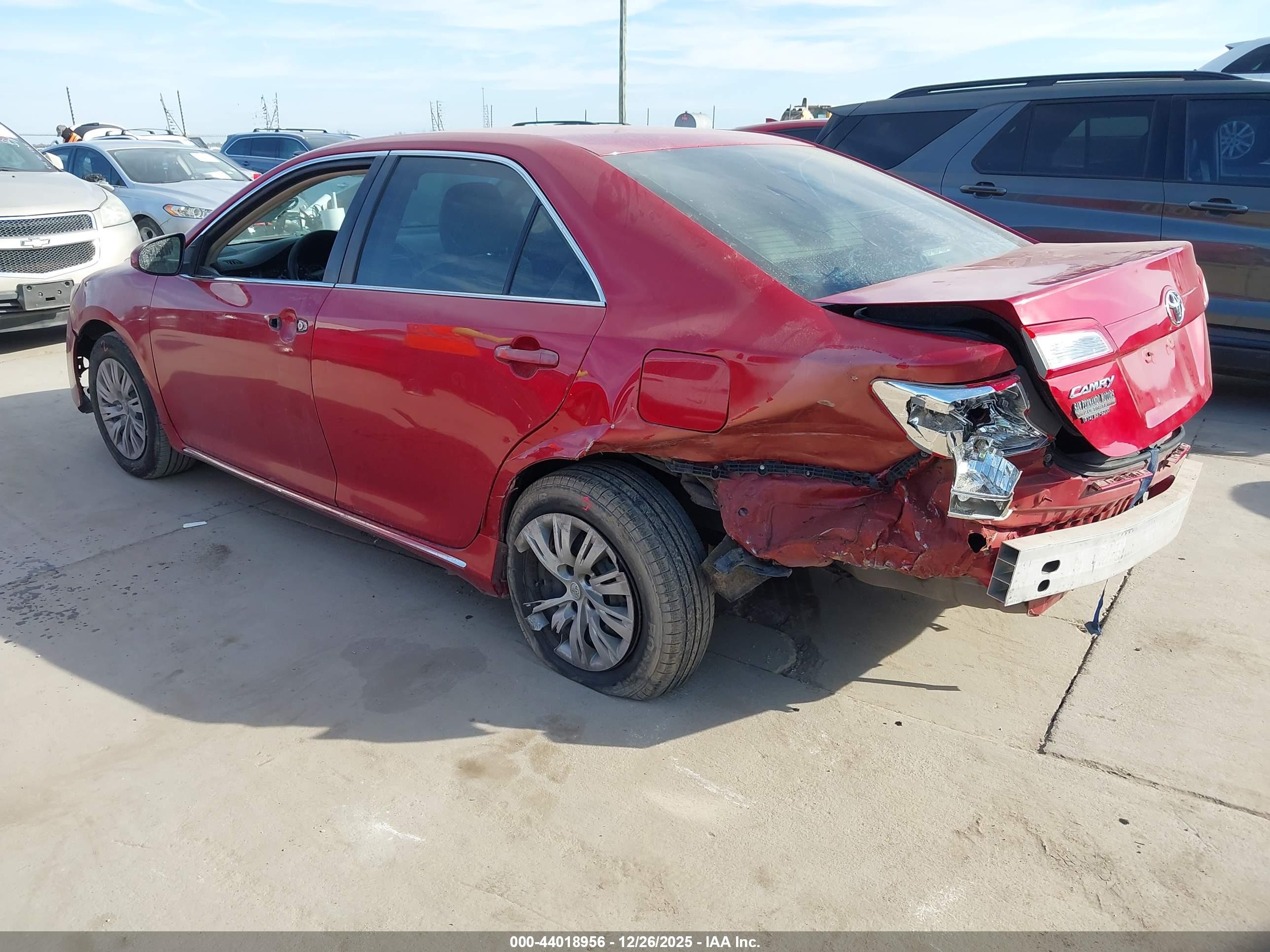 TOYOTA CAMRY image 3