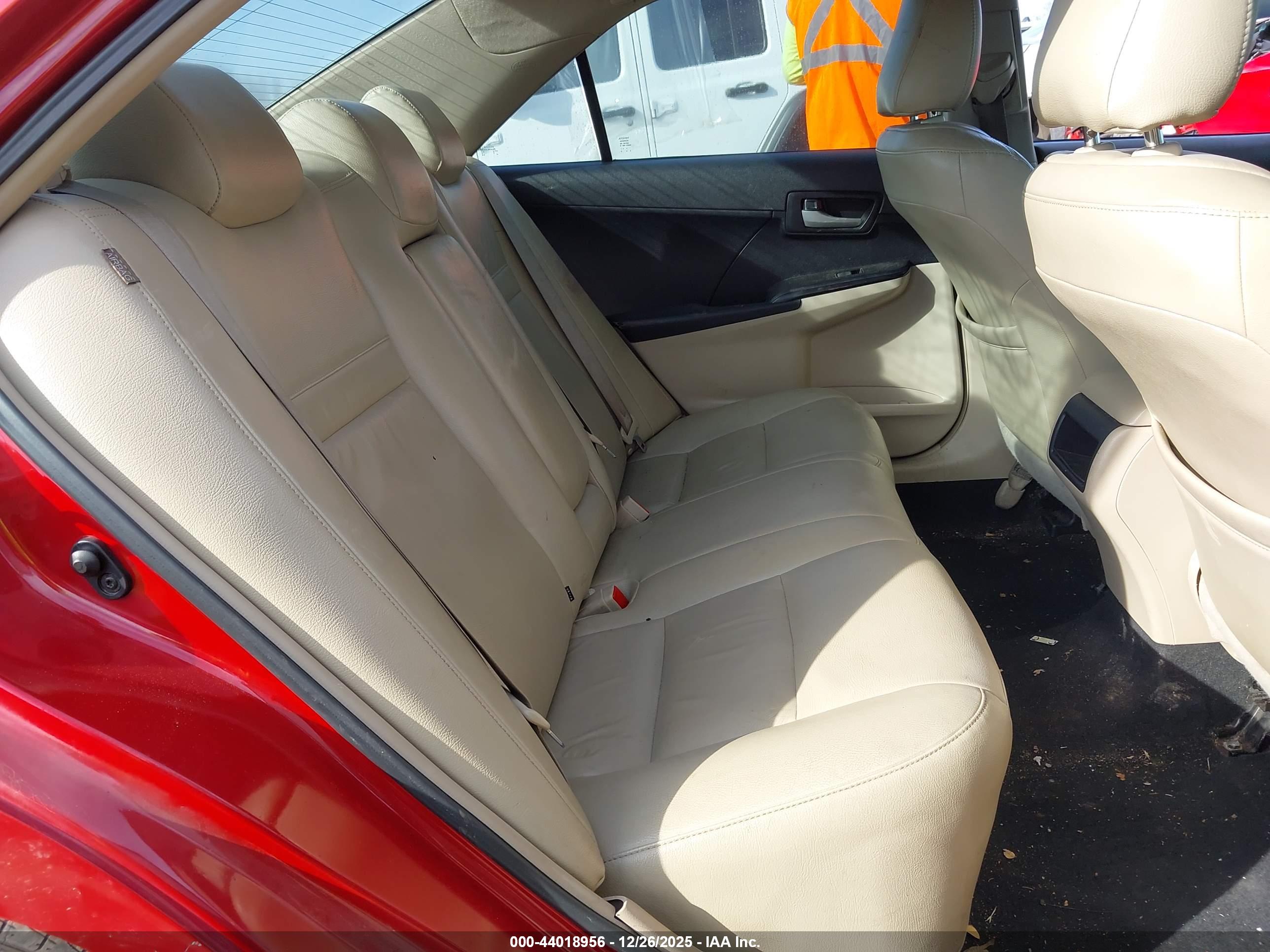 TOYOTA CAMRY image 8