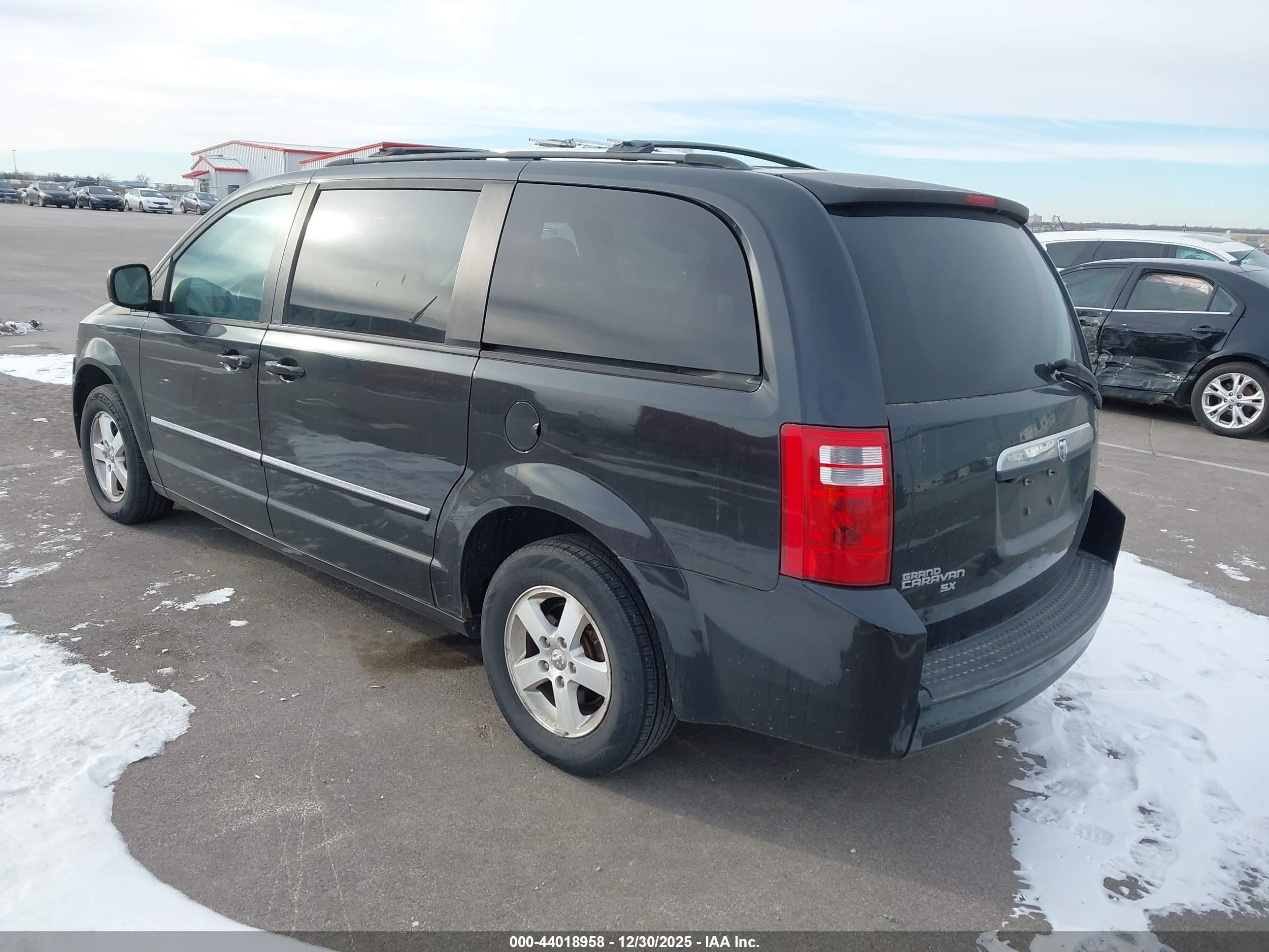 DODGE GRAND image 3