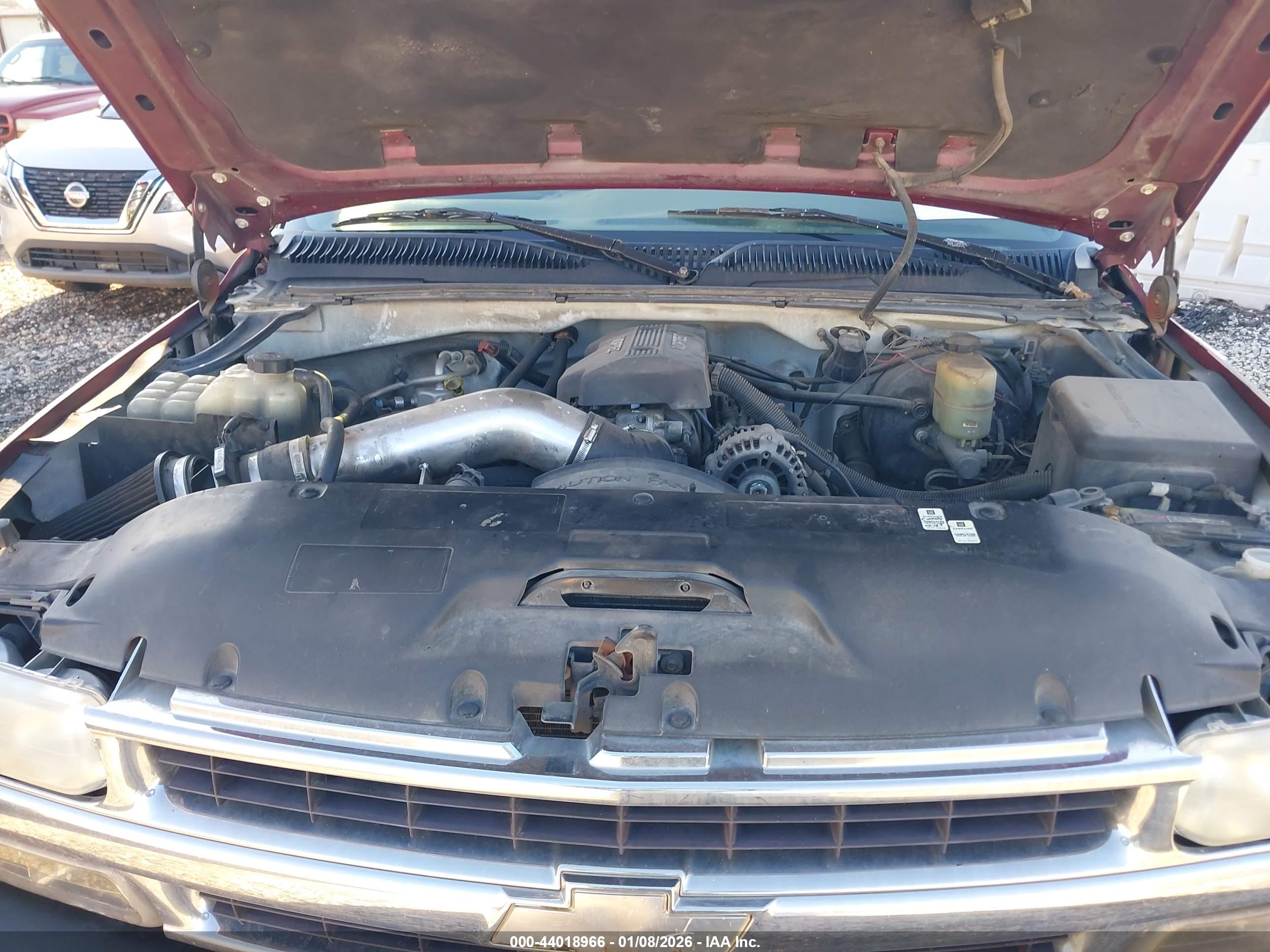 CHEVROLET SILVERADO image 10