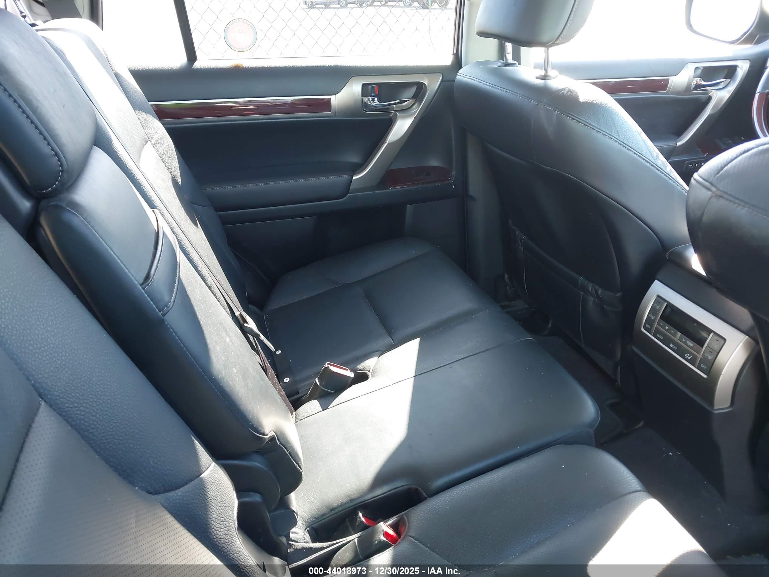 LEXUS GX image 8
