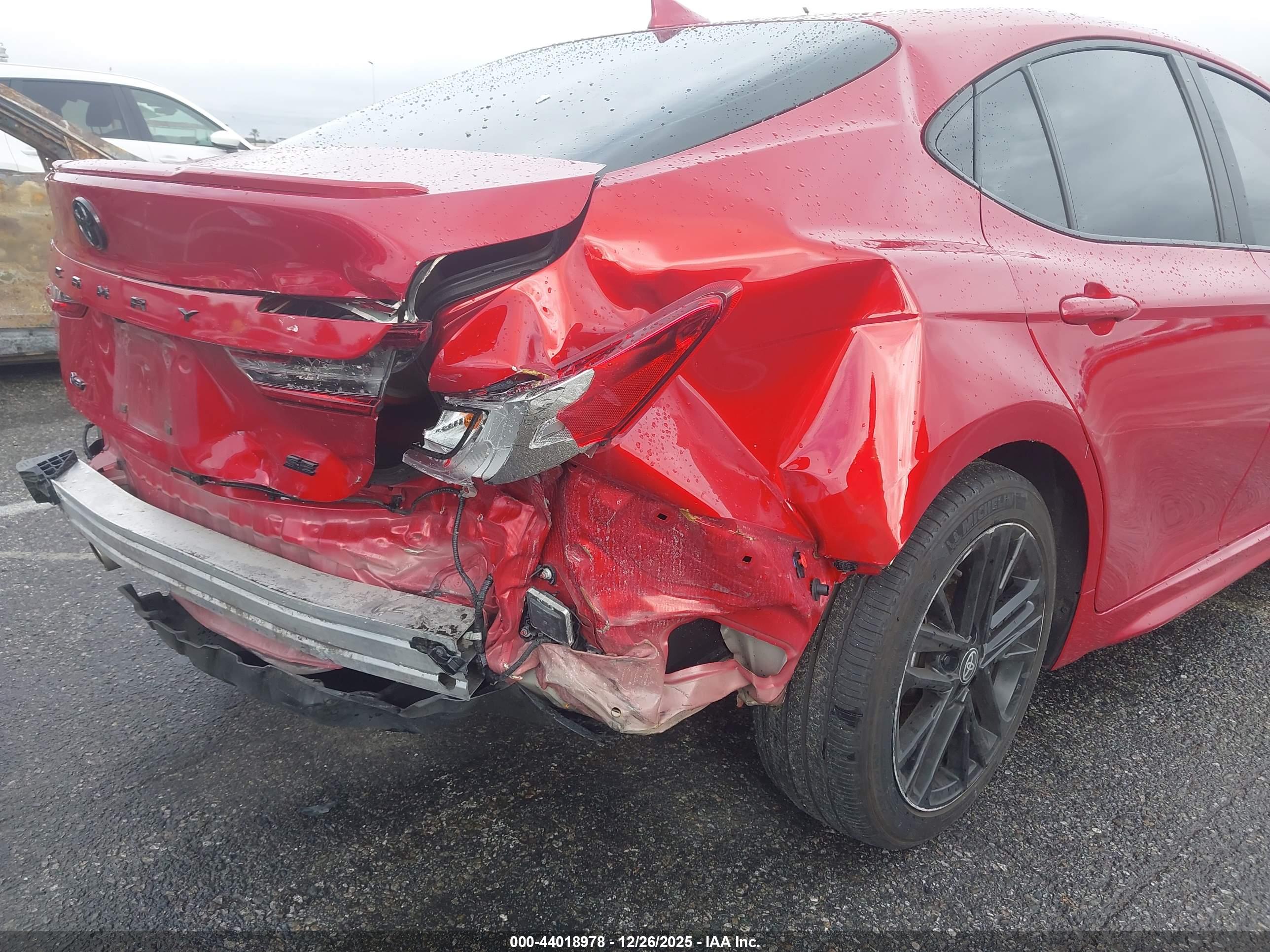 TOYOTA CAMRY image 6