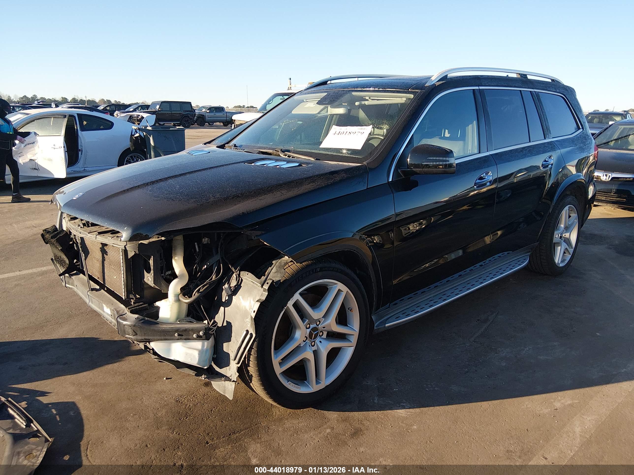 MERCEDES-BENZ GL image 2