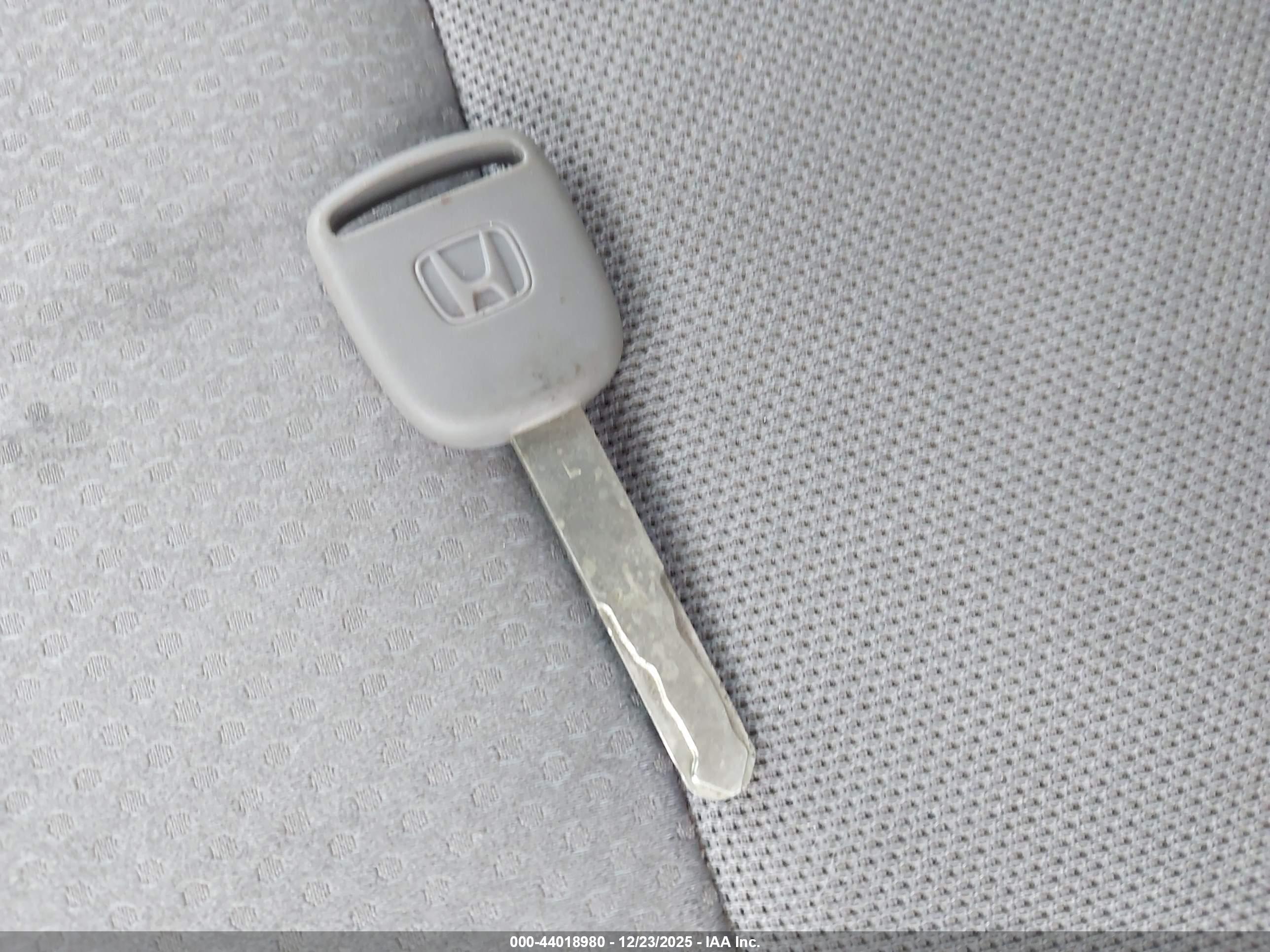 HONDA CR-V image 11