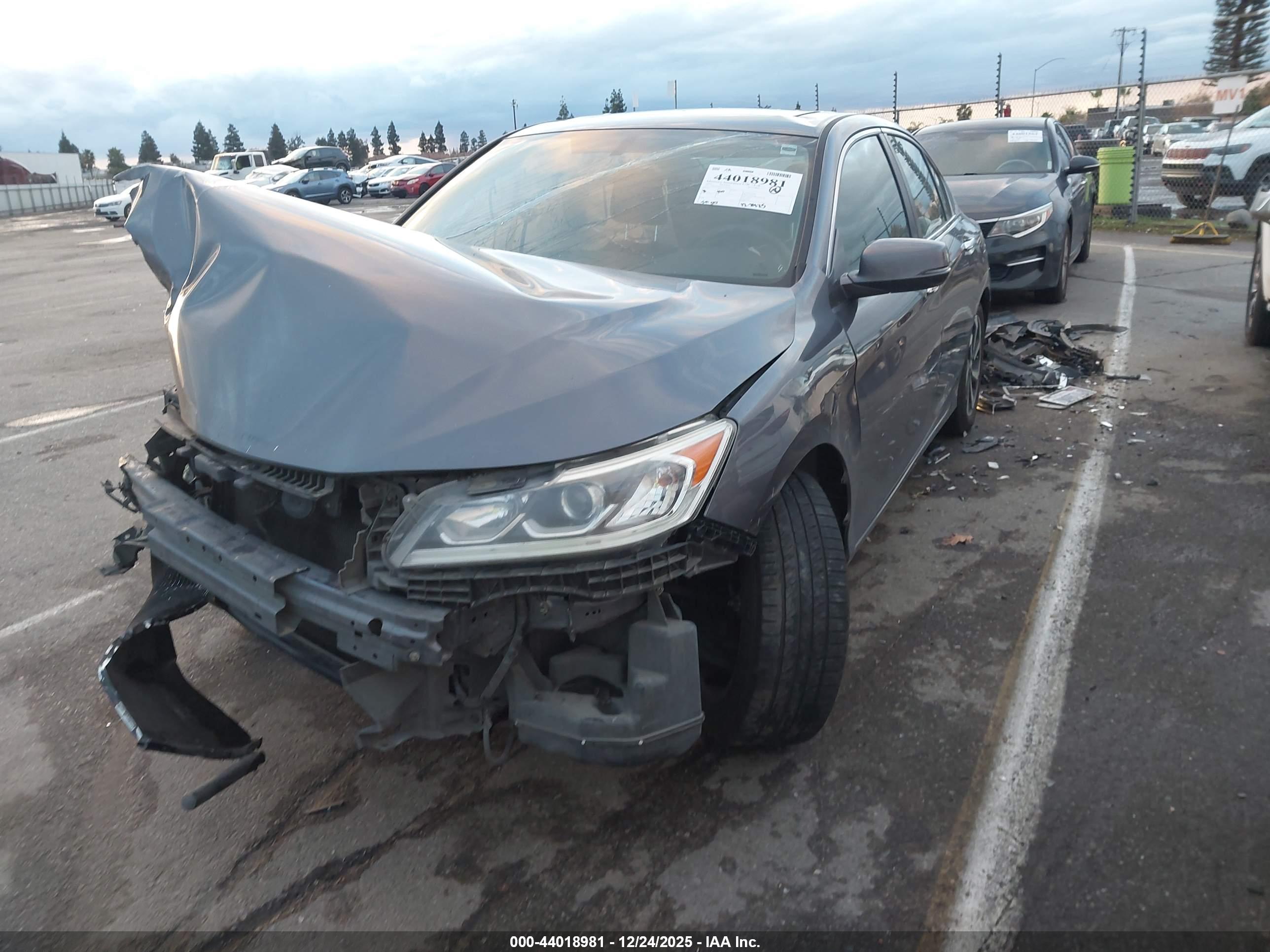 HONDA ACCORD image 2