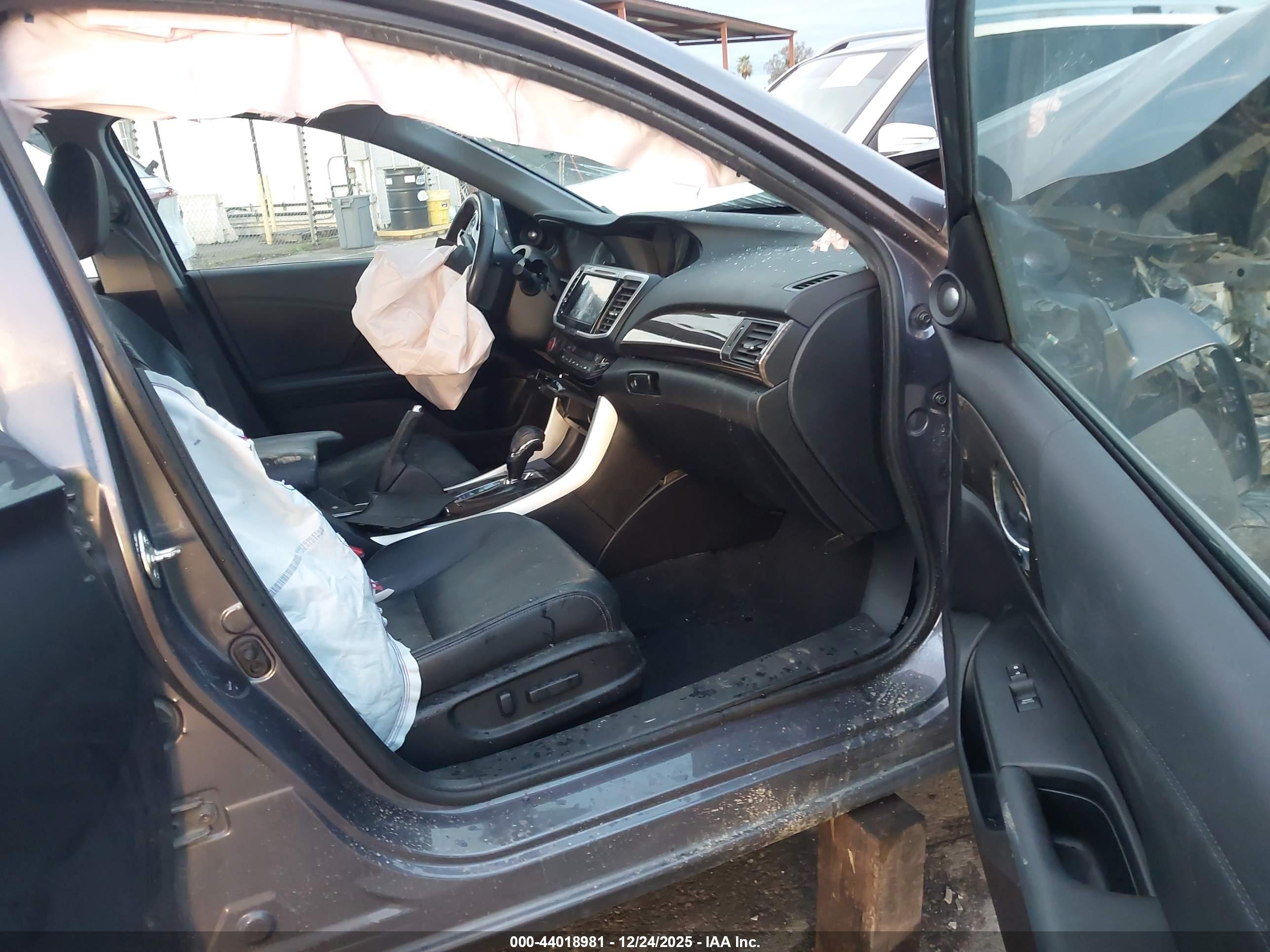 HONDA ACCORD image 5