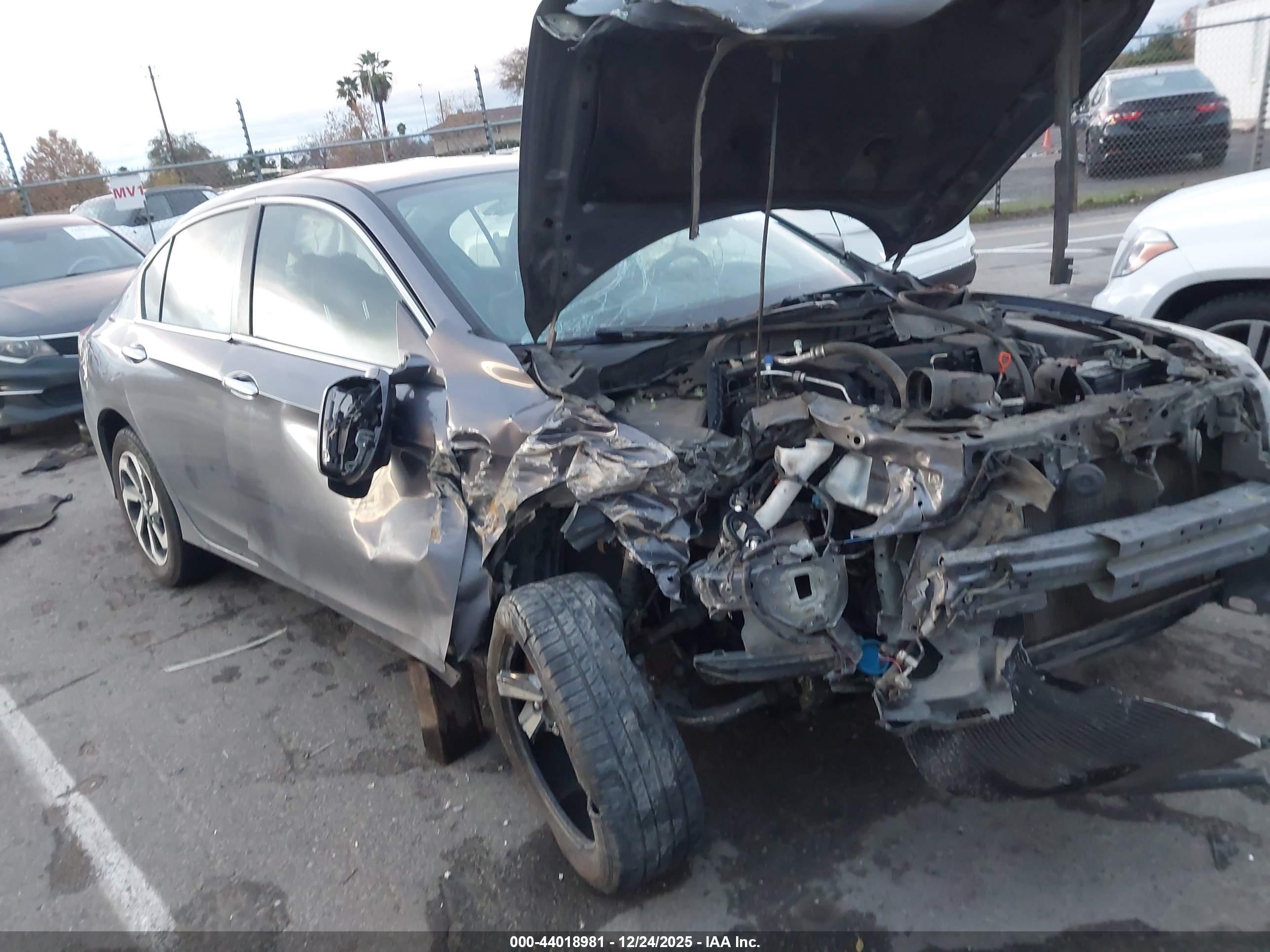 HONDA ACCORD image 6
