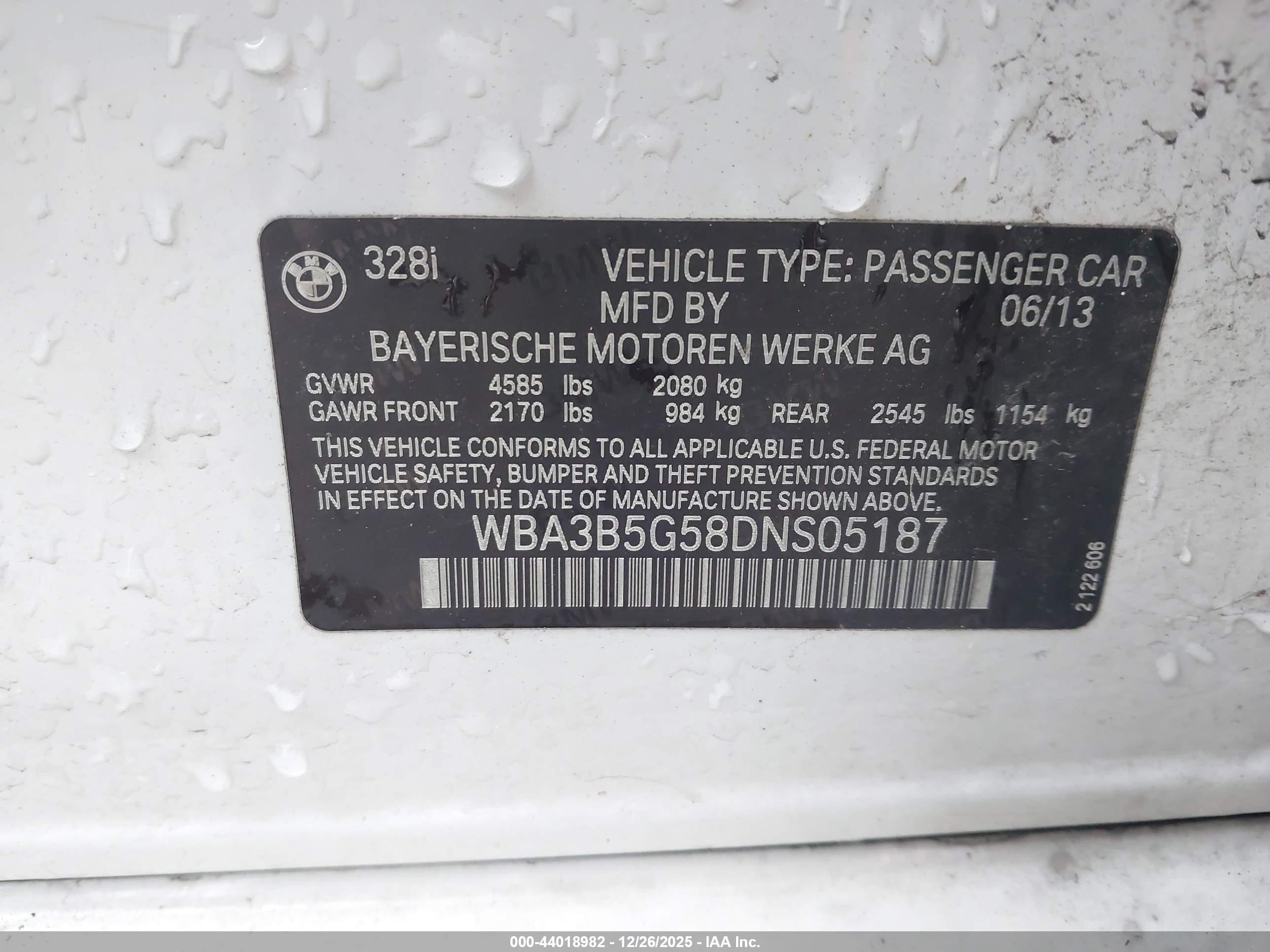 BMW 328I image 9