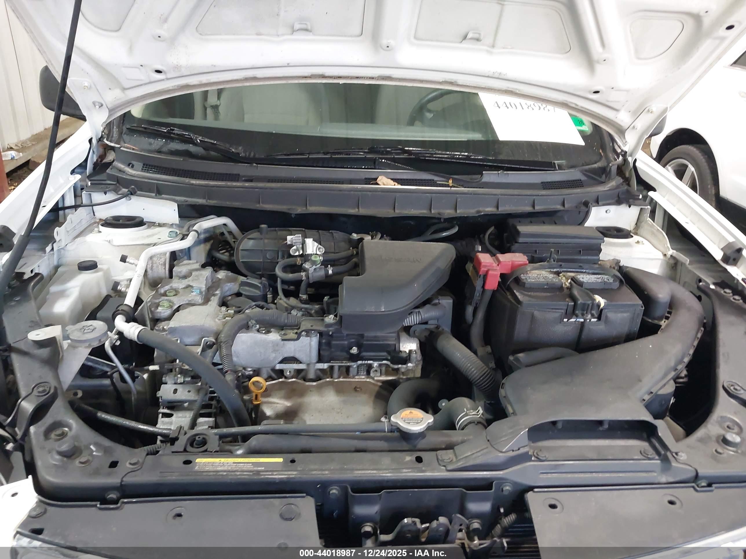 NISSAN ROGUE image 10