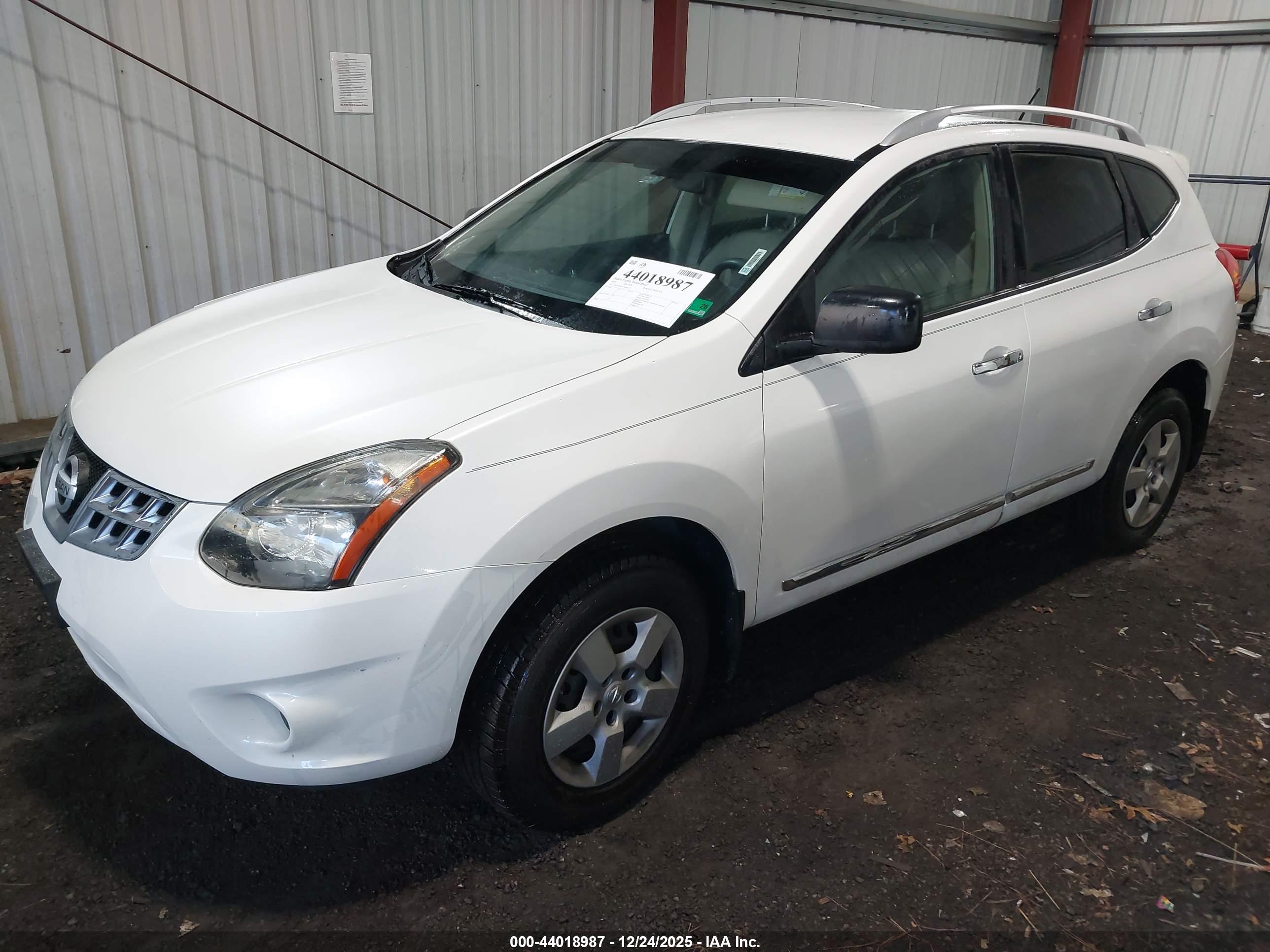 NISSAN ROGUE image 2