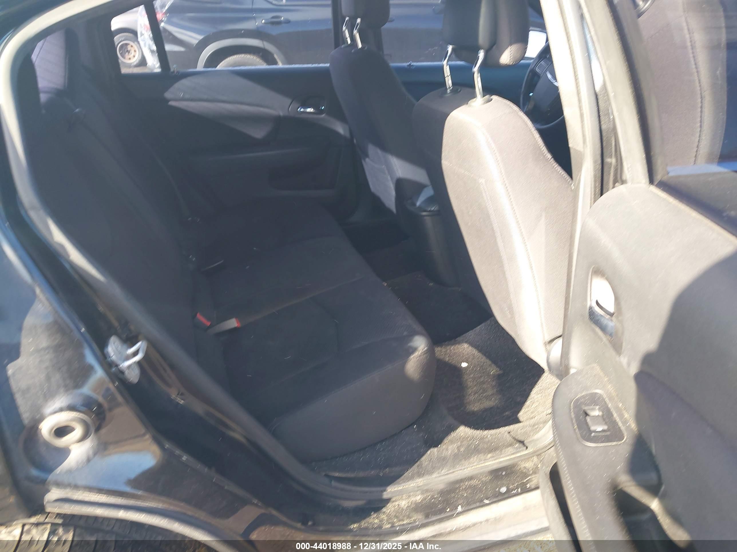 CHRYSLER 200 image 8