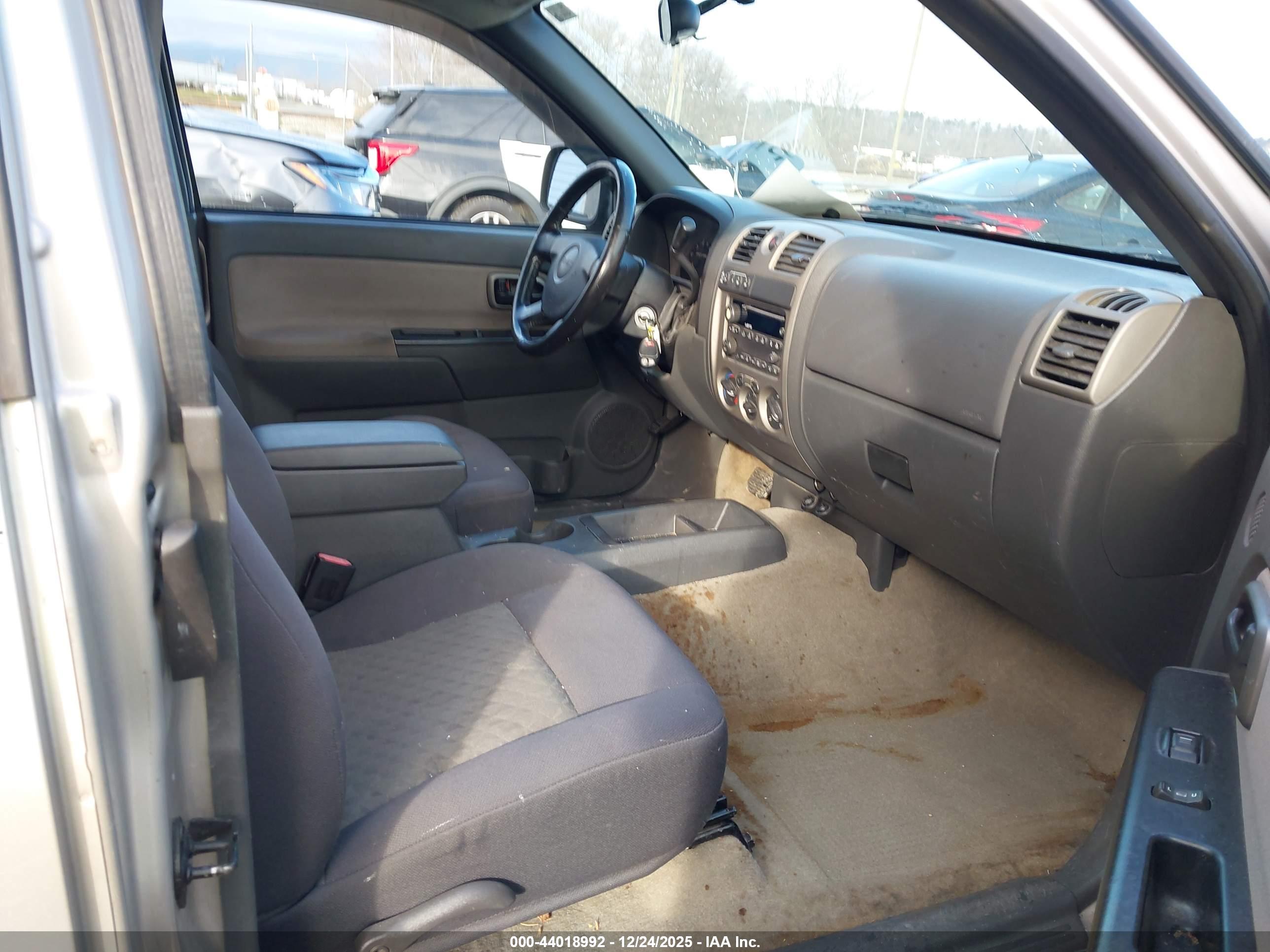 GMC CANYON image 5