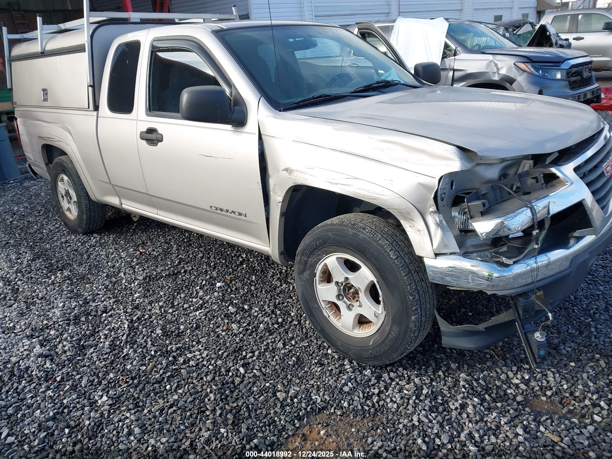 GMC CANYON image 6
