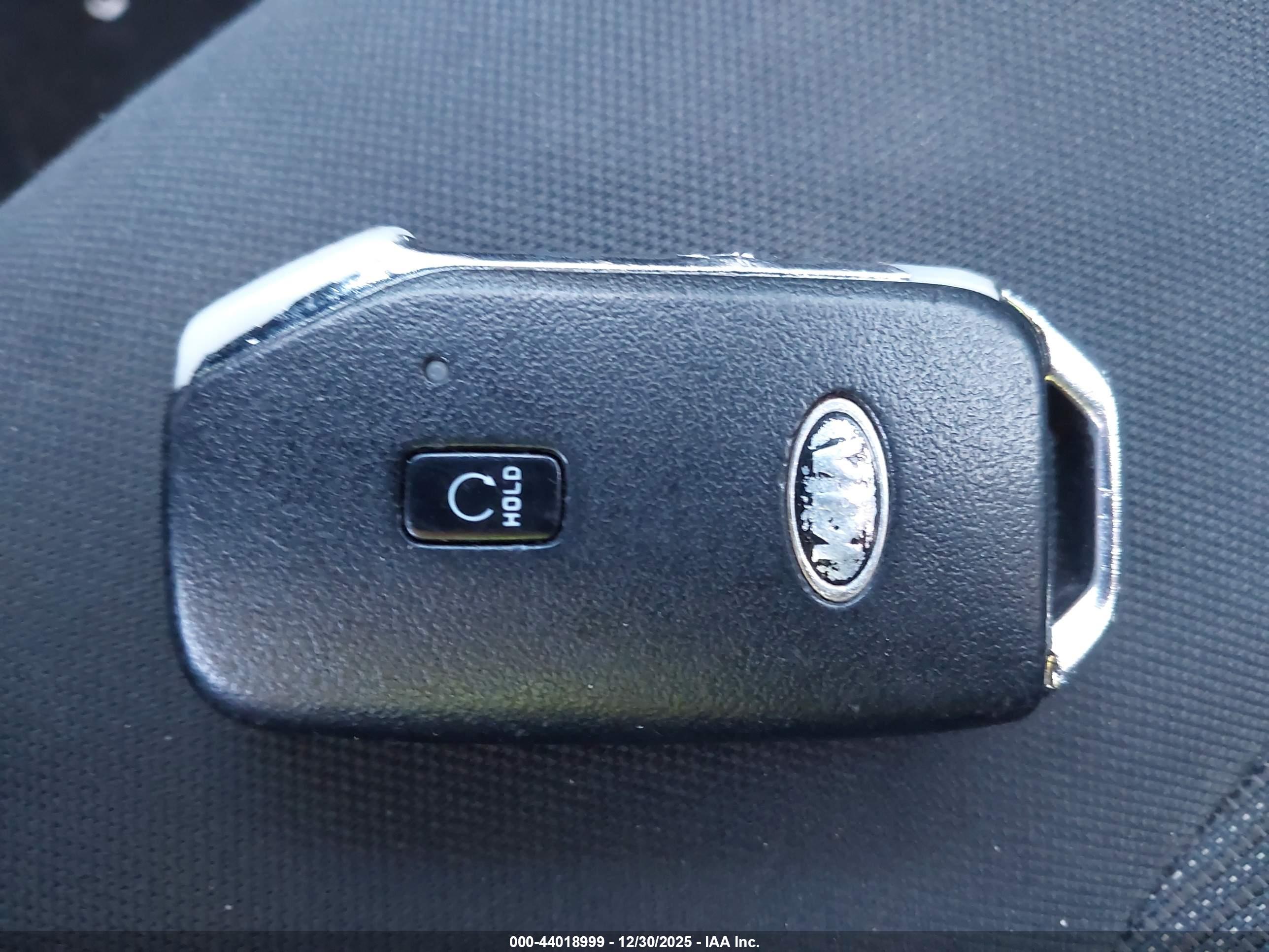 KIA K5 image 11