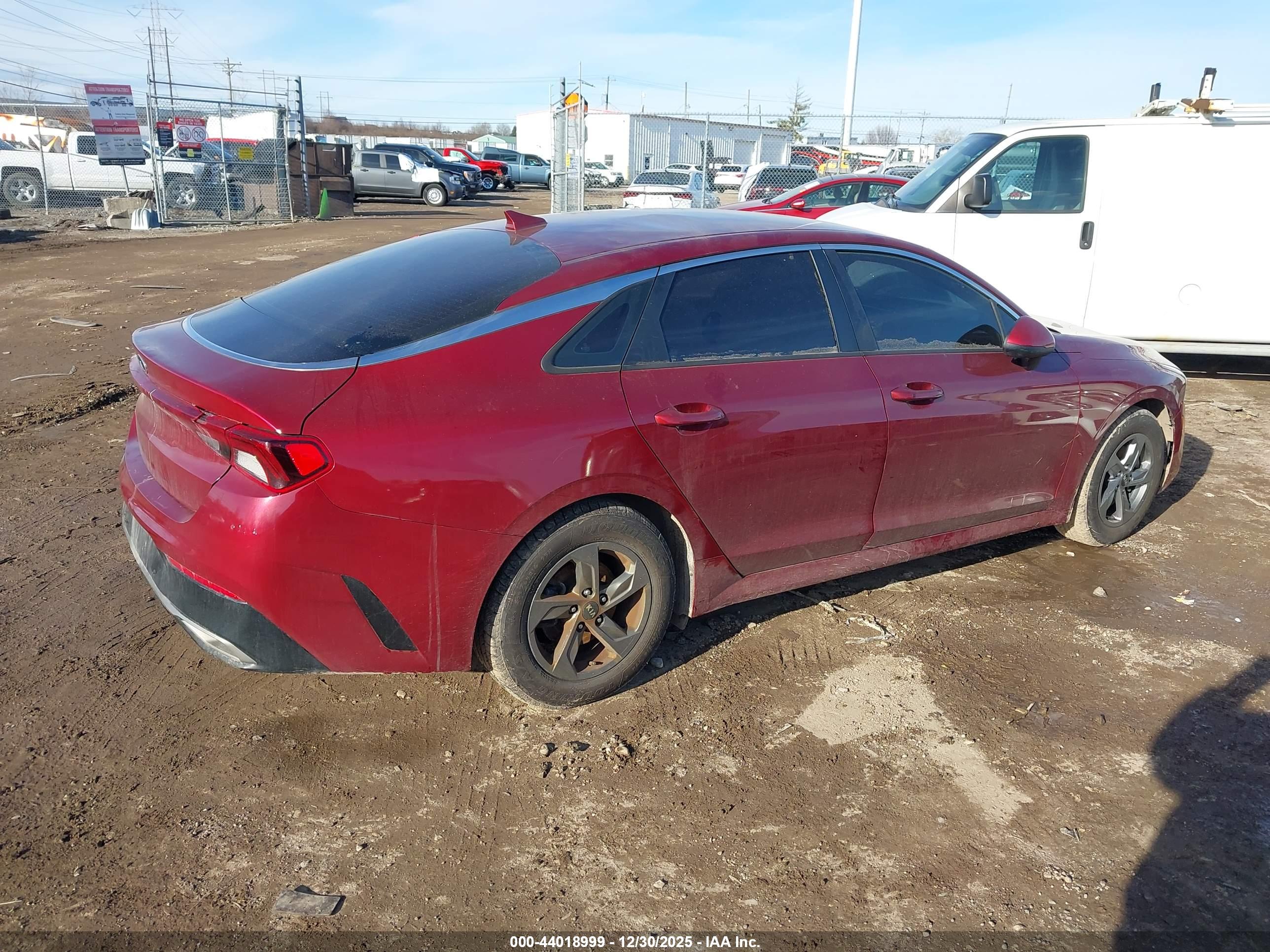 KIA K5 image 4