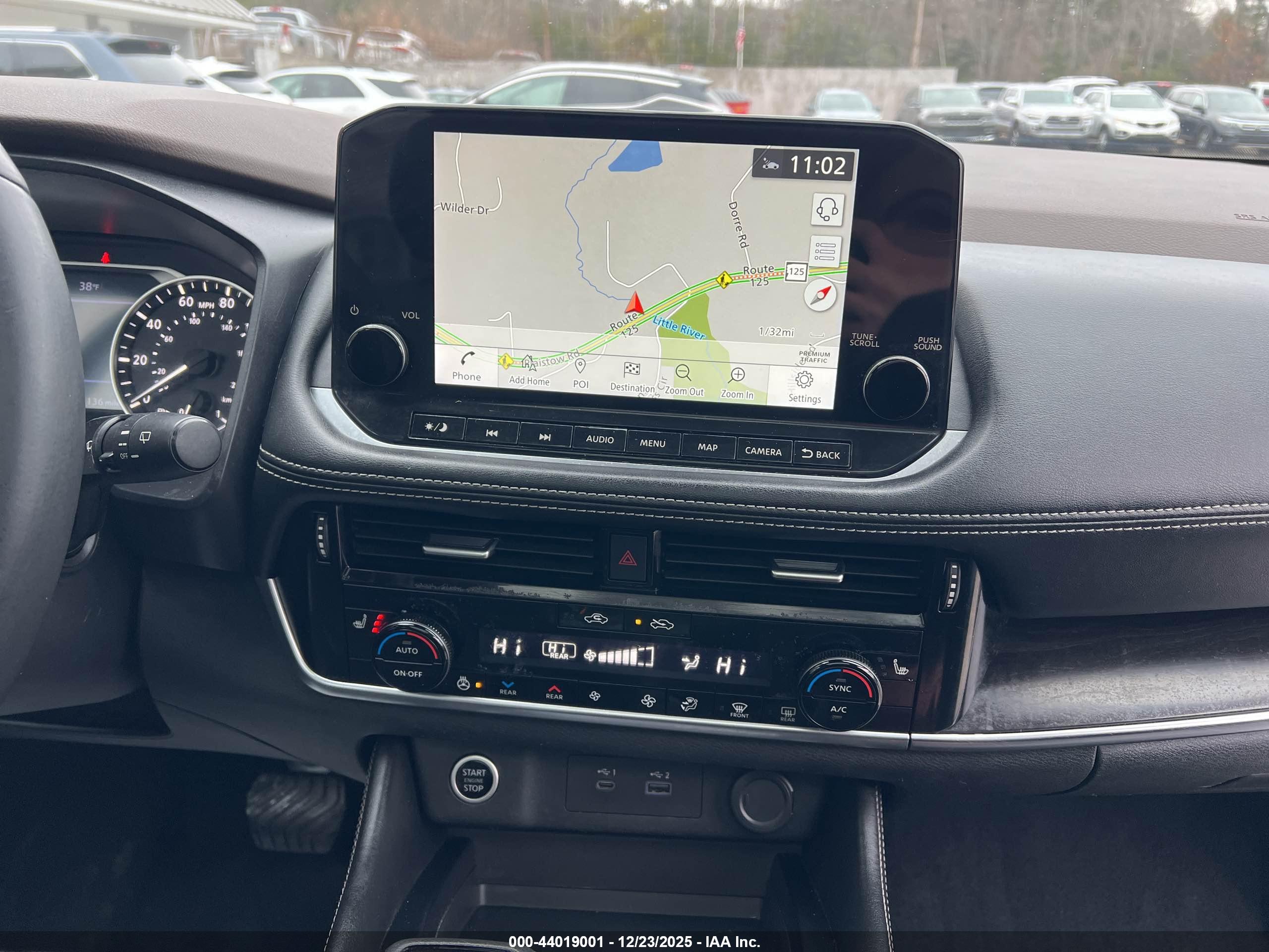 NISSAN ROGUE image 6