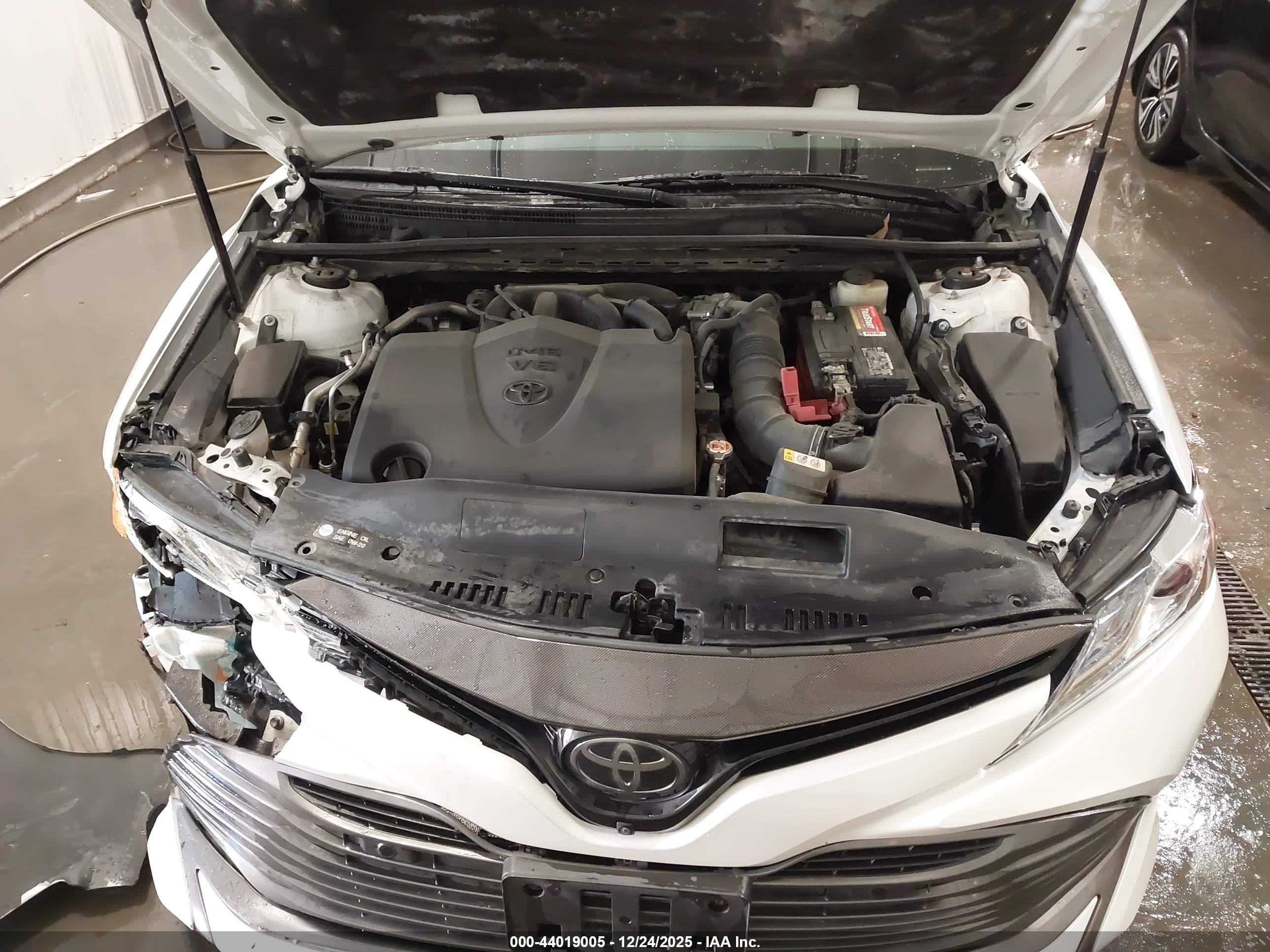 TOYOTA CAMRY image 10