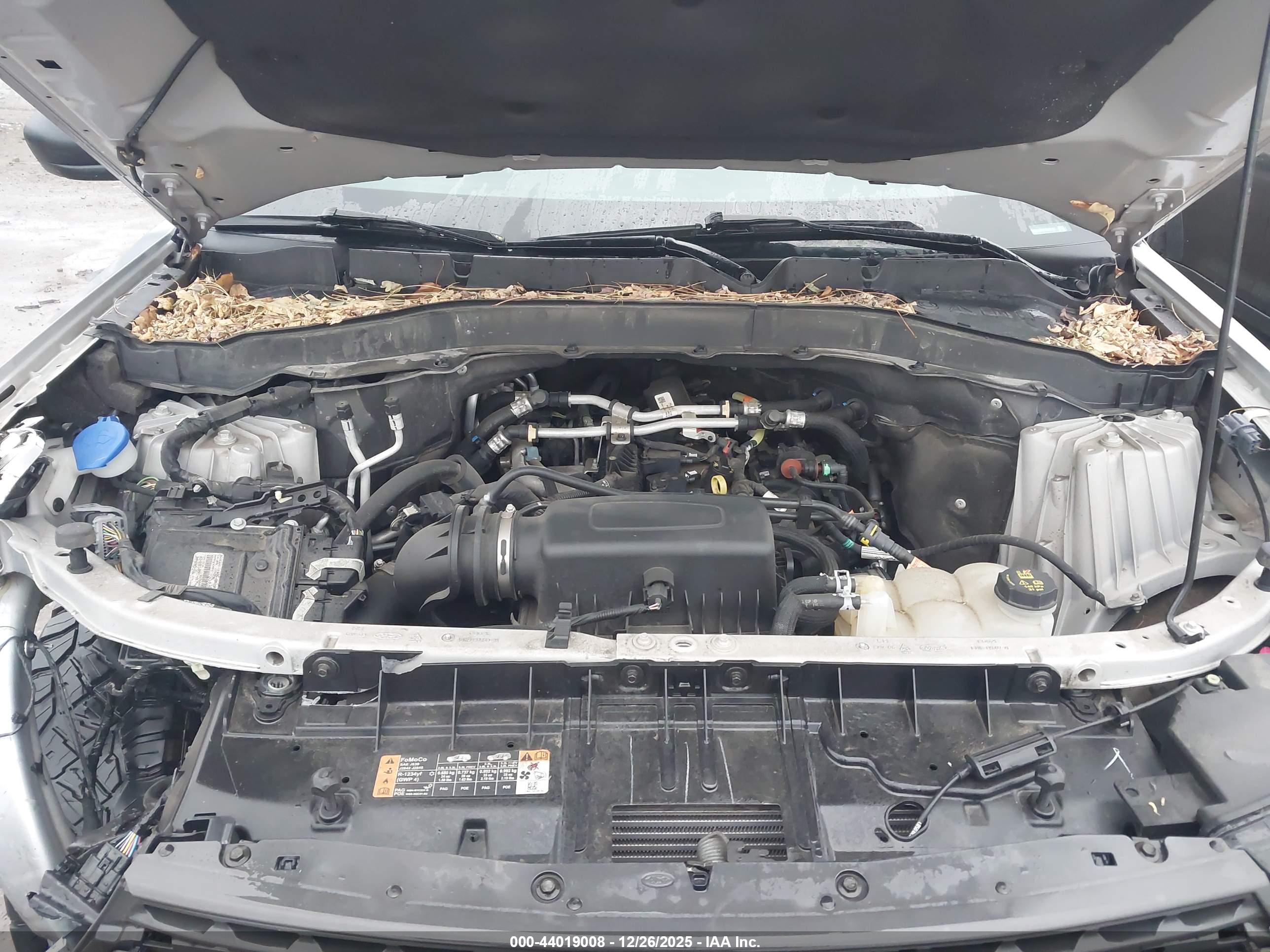 FORD EXPLORER image 10