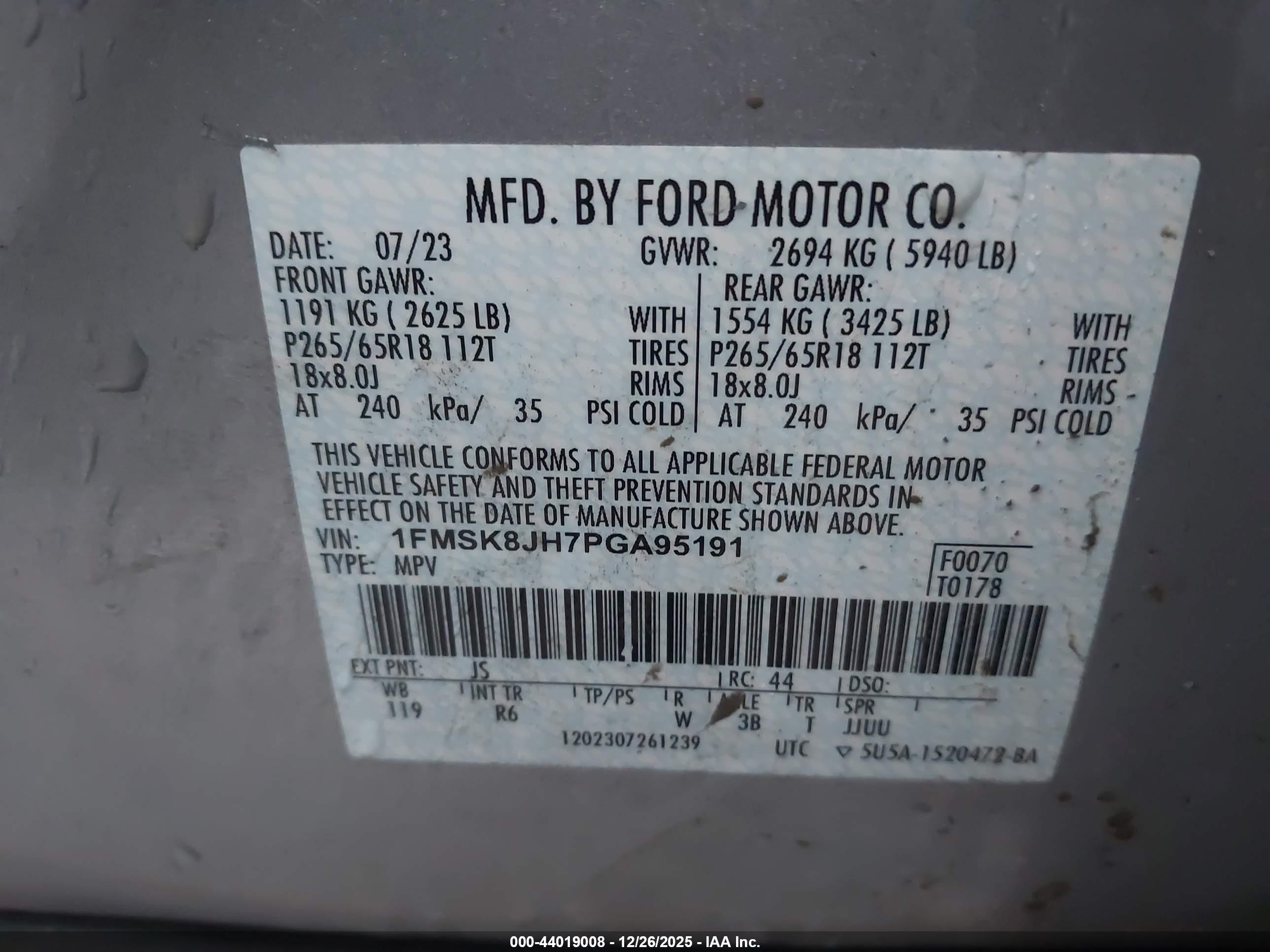 FORD EXPLORER image 9