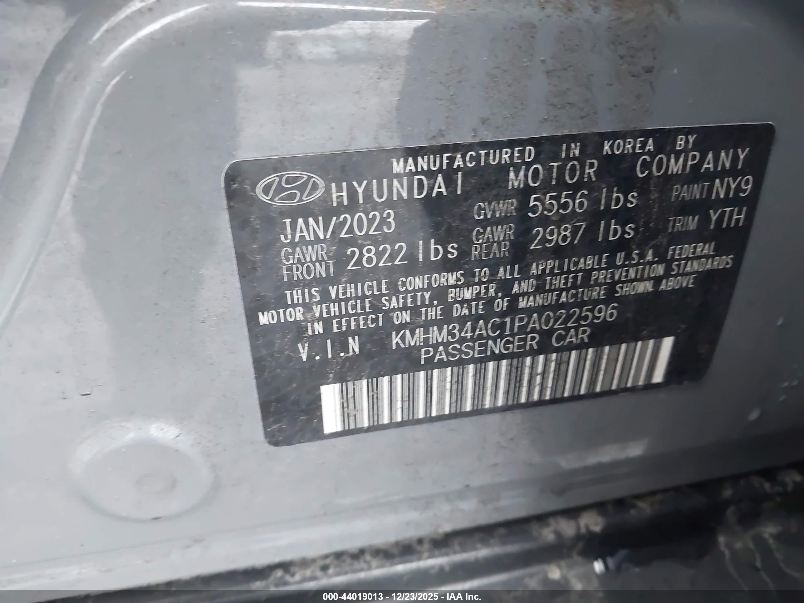HYUNDAI IONIQ image 9