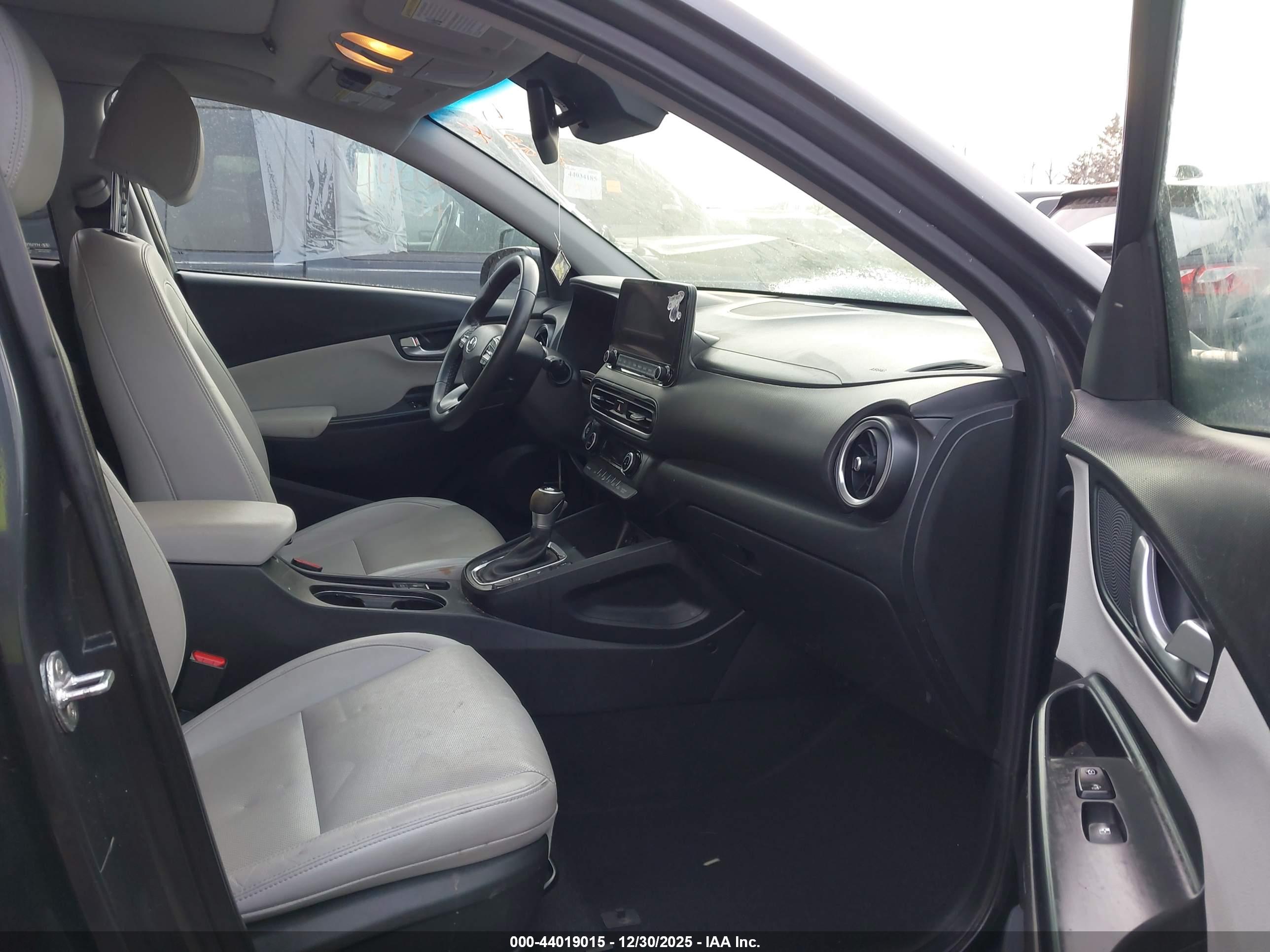 HYUNDAI KONA image 5