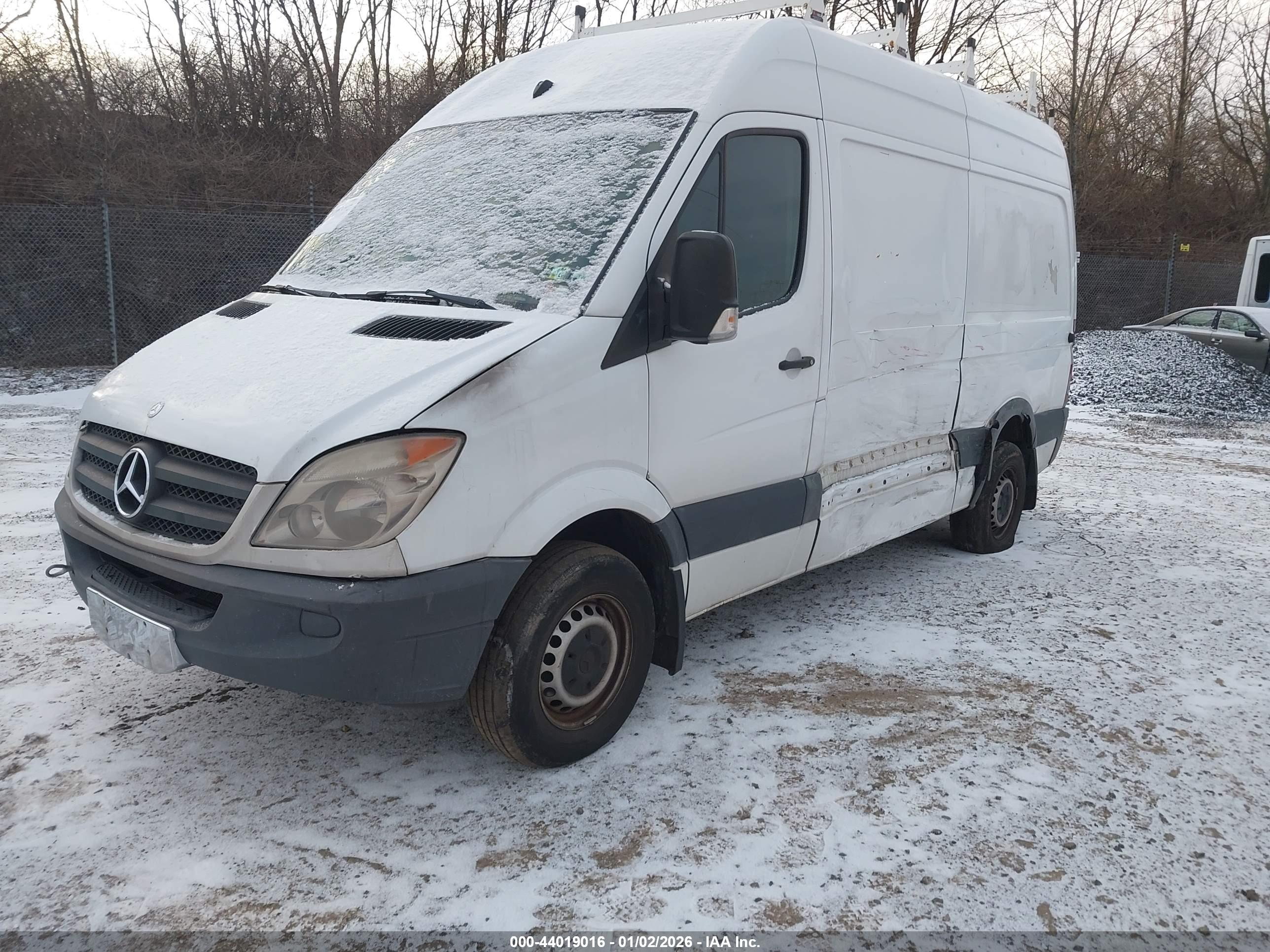 MERCEDES-BENZ SPRINTER image 2