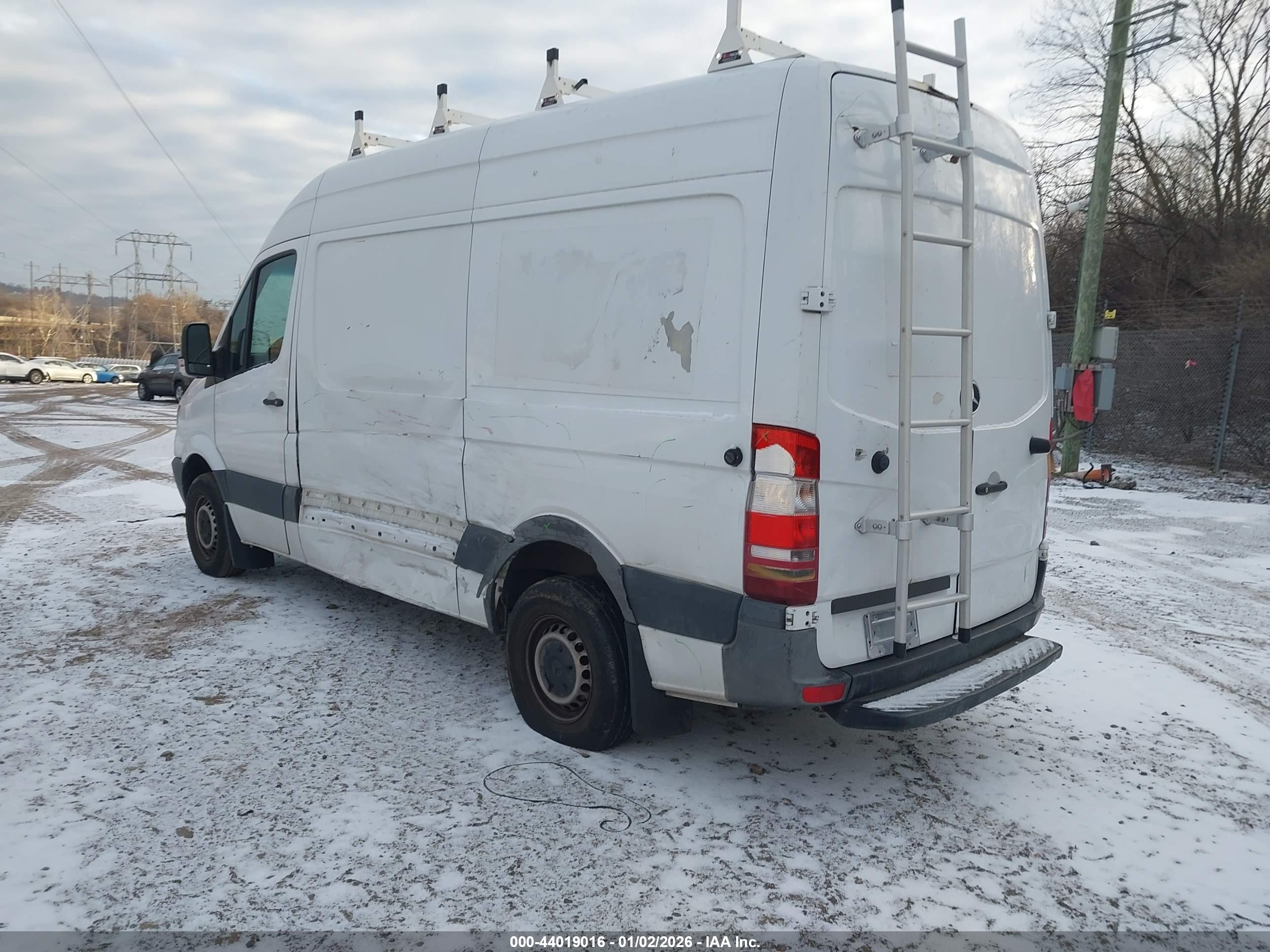 MERCEDES-BENZ SPRINTER image 3