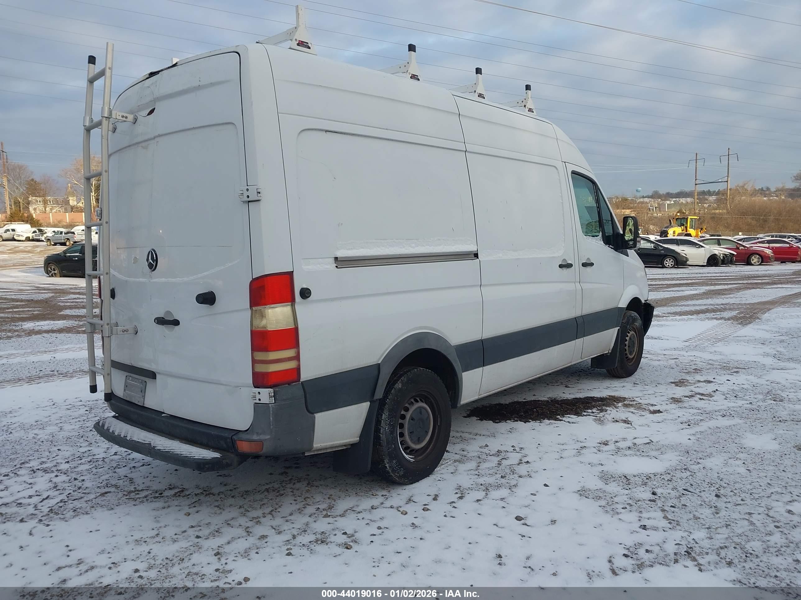 MERCEDES-BENZ SPRINTER image 4