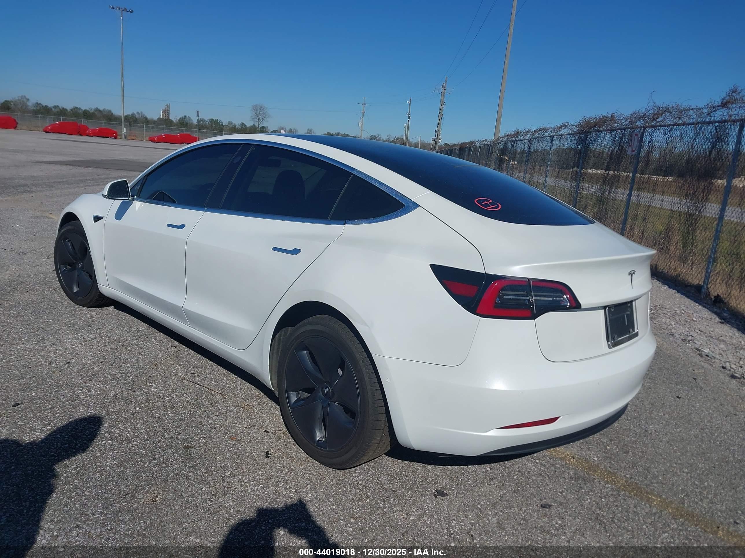TESLA MODEL image 3